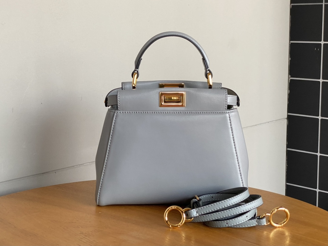 F**di 8315c peekaboo bag 23x9x20cm