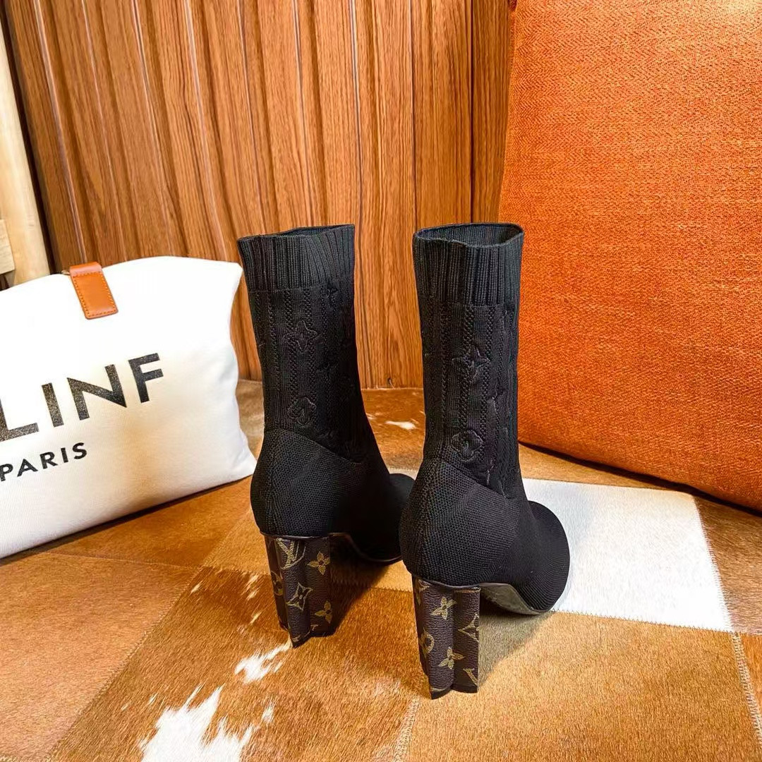 UA LV Silhouette Ankle Boot
