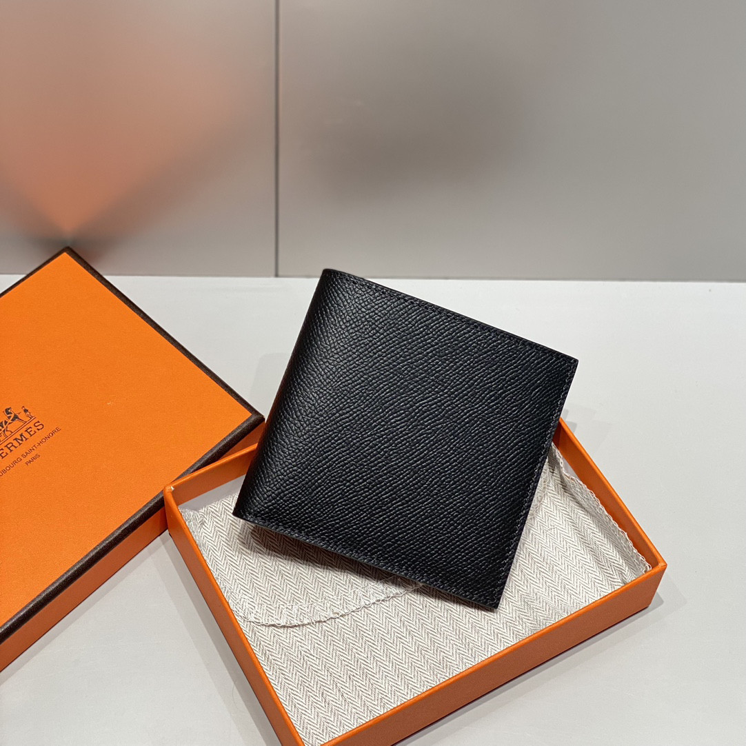 H**me5 poker compact wallet