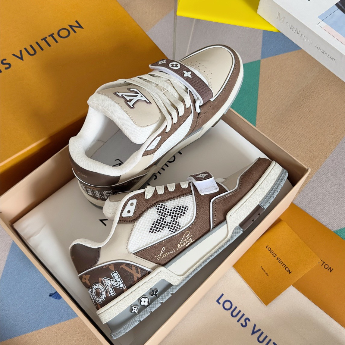 UA LV Trainer Sneaker