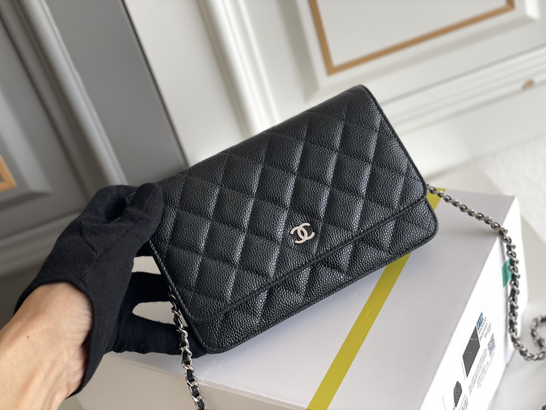 Ch*el woc classic wallet on chain 12.3x19.2x3.5cm
