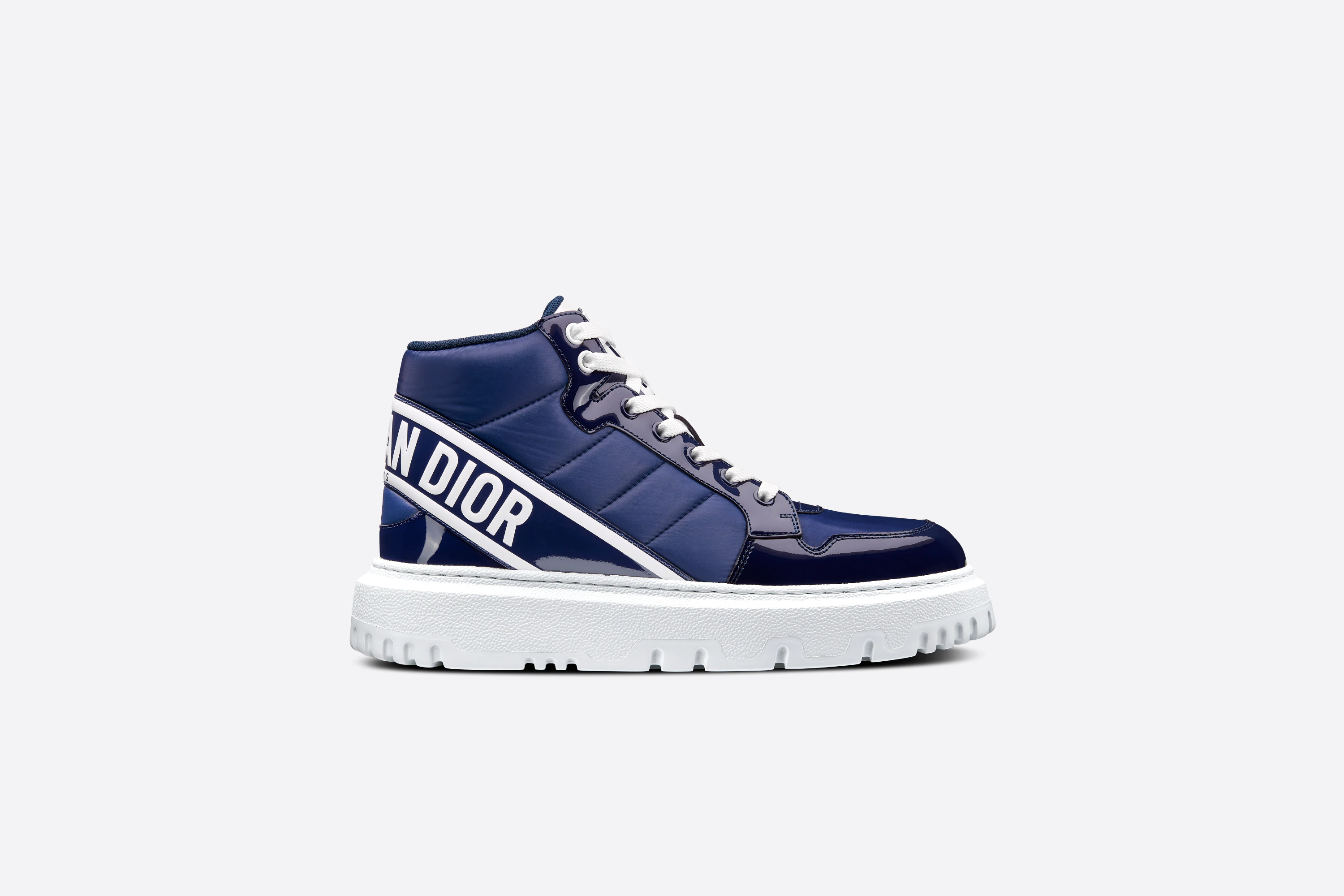 D*or d-player sneaker