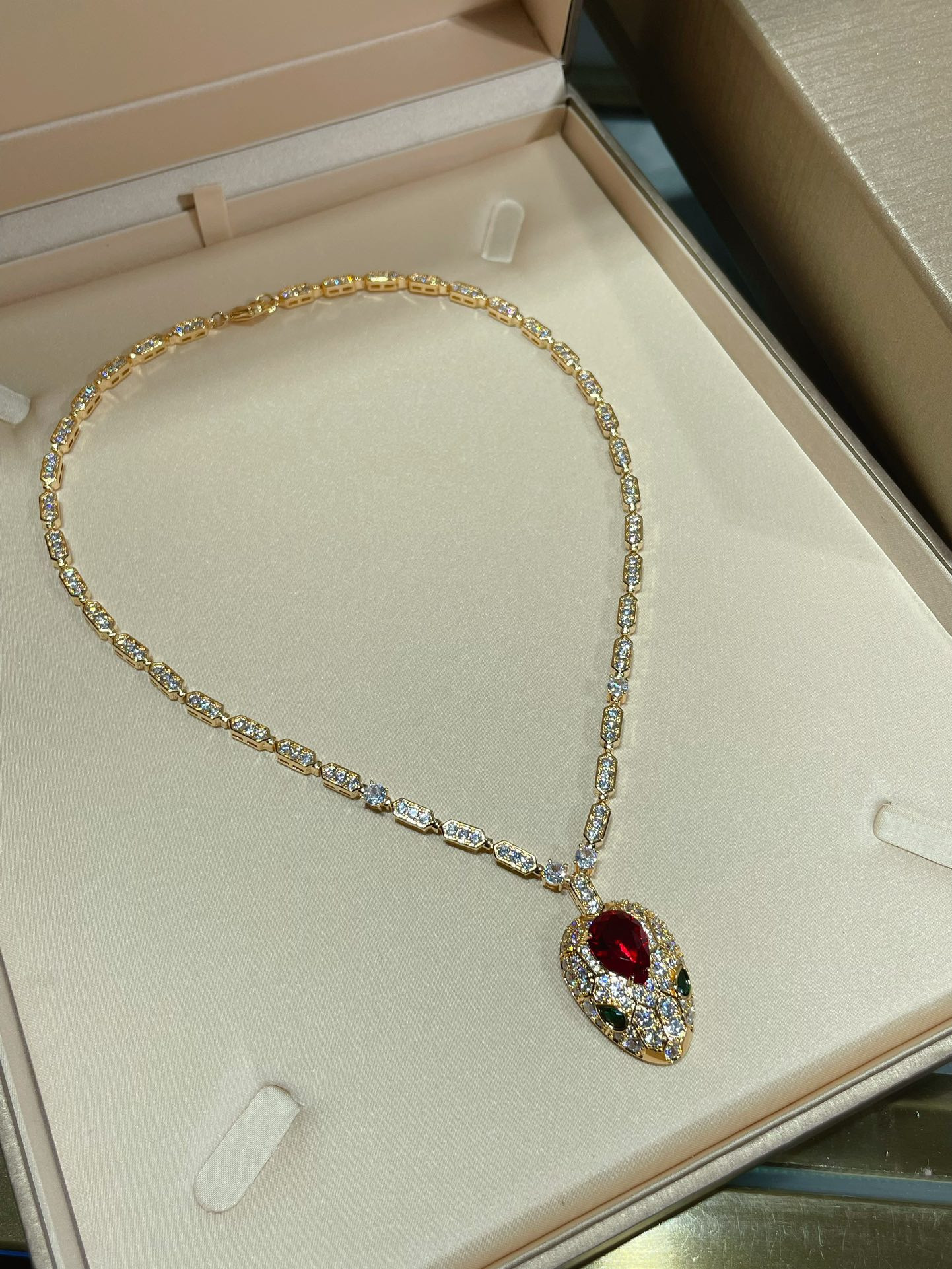 B*l*ai water drop snake necklace