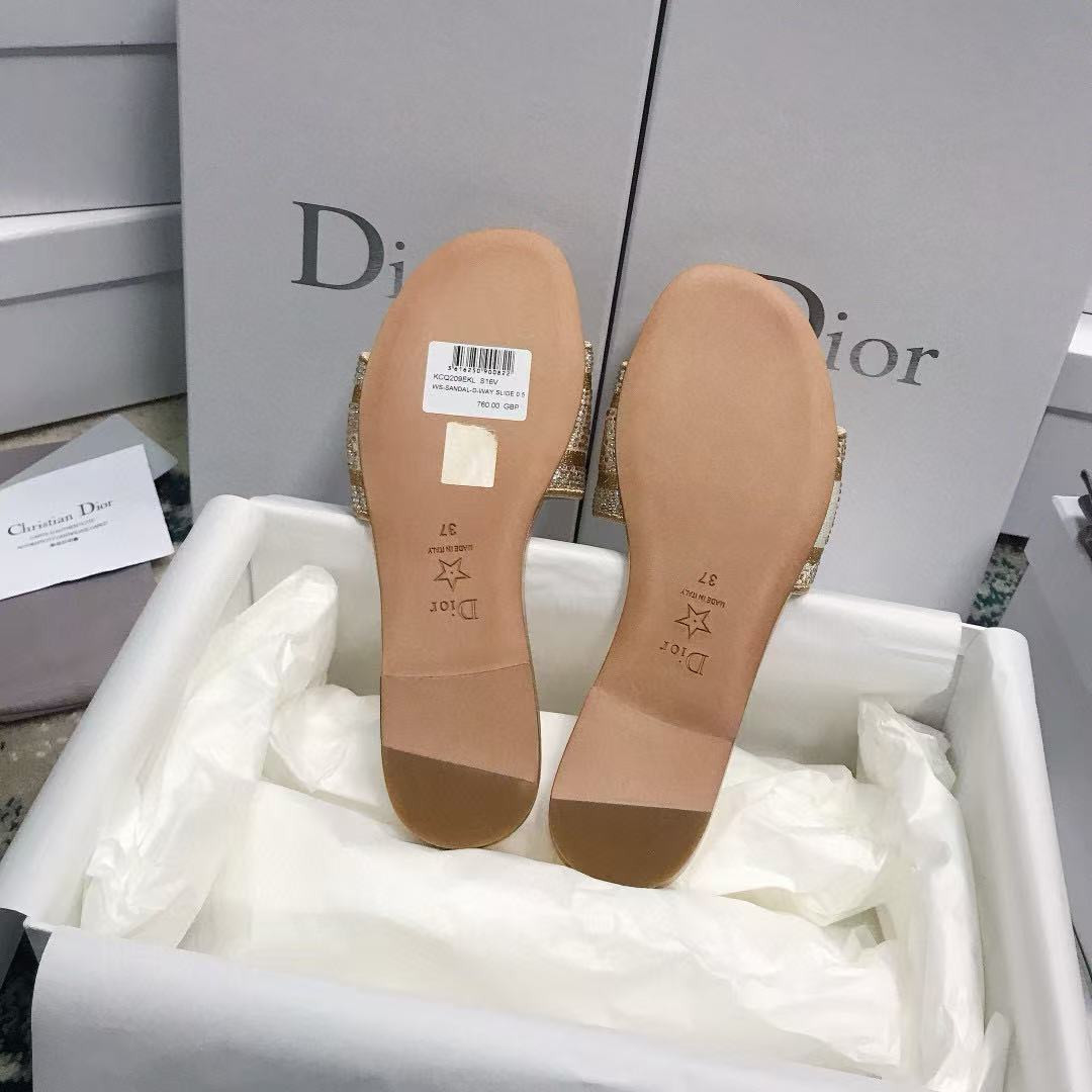 ua D*or dway slide