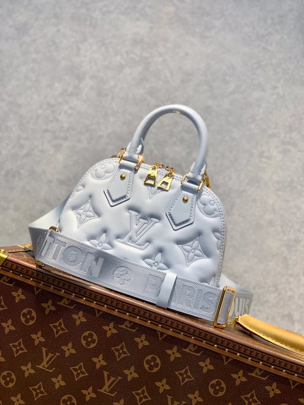LV ALMA BB M59822