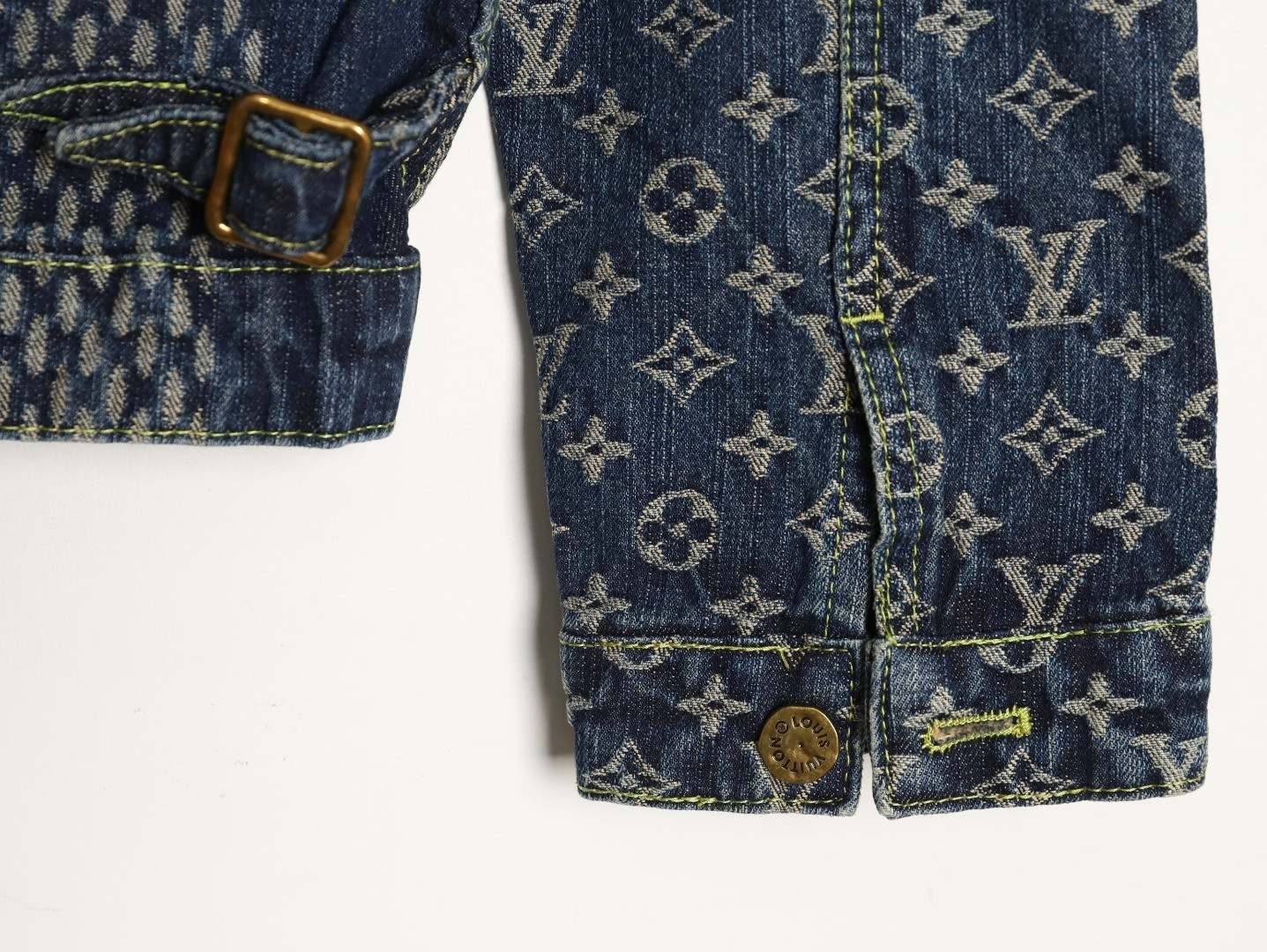l0*is V*t0n denim jacket