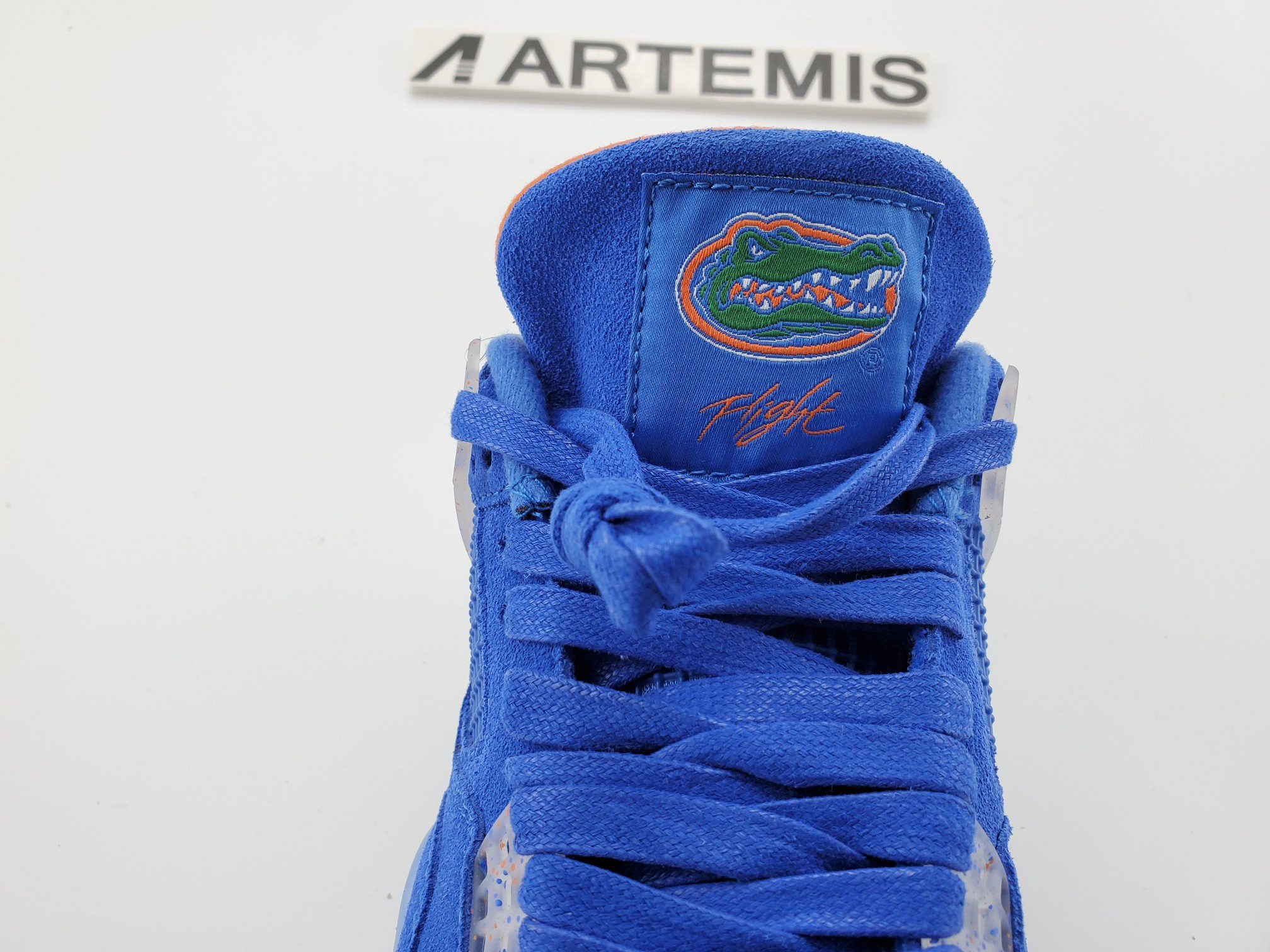 Air Jordan 4