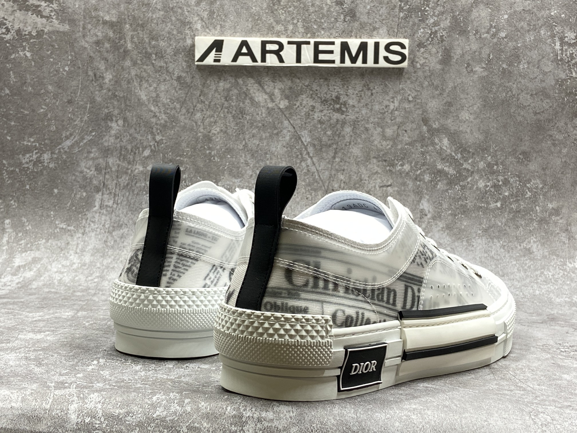 D*or b23 low top daniel asham newspaper