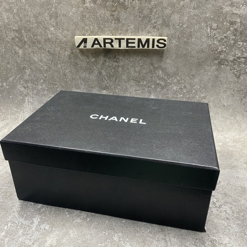 Ch*el low top trainer velvet black