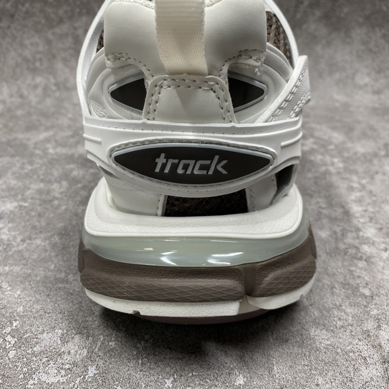 Balenciga Track Sneaker In Grey