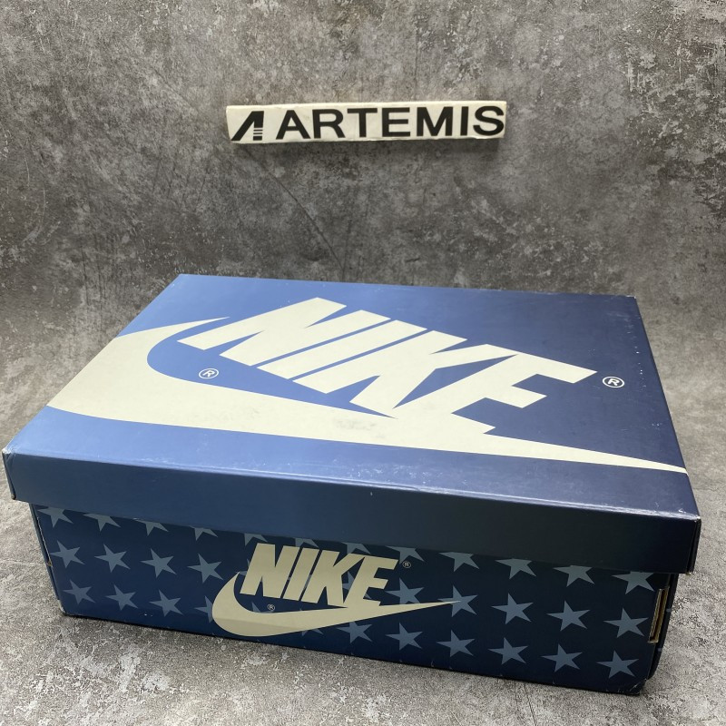 Air Jordan 1 Retro Low OG Trophy Room