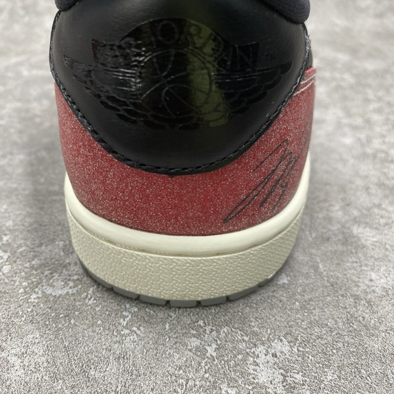 Air Jordan 1 Retro Low OG Trophy Room