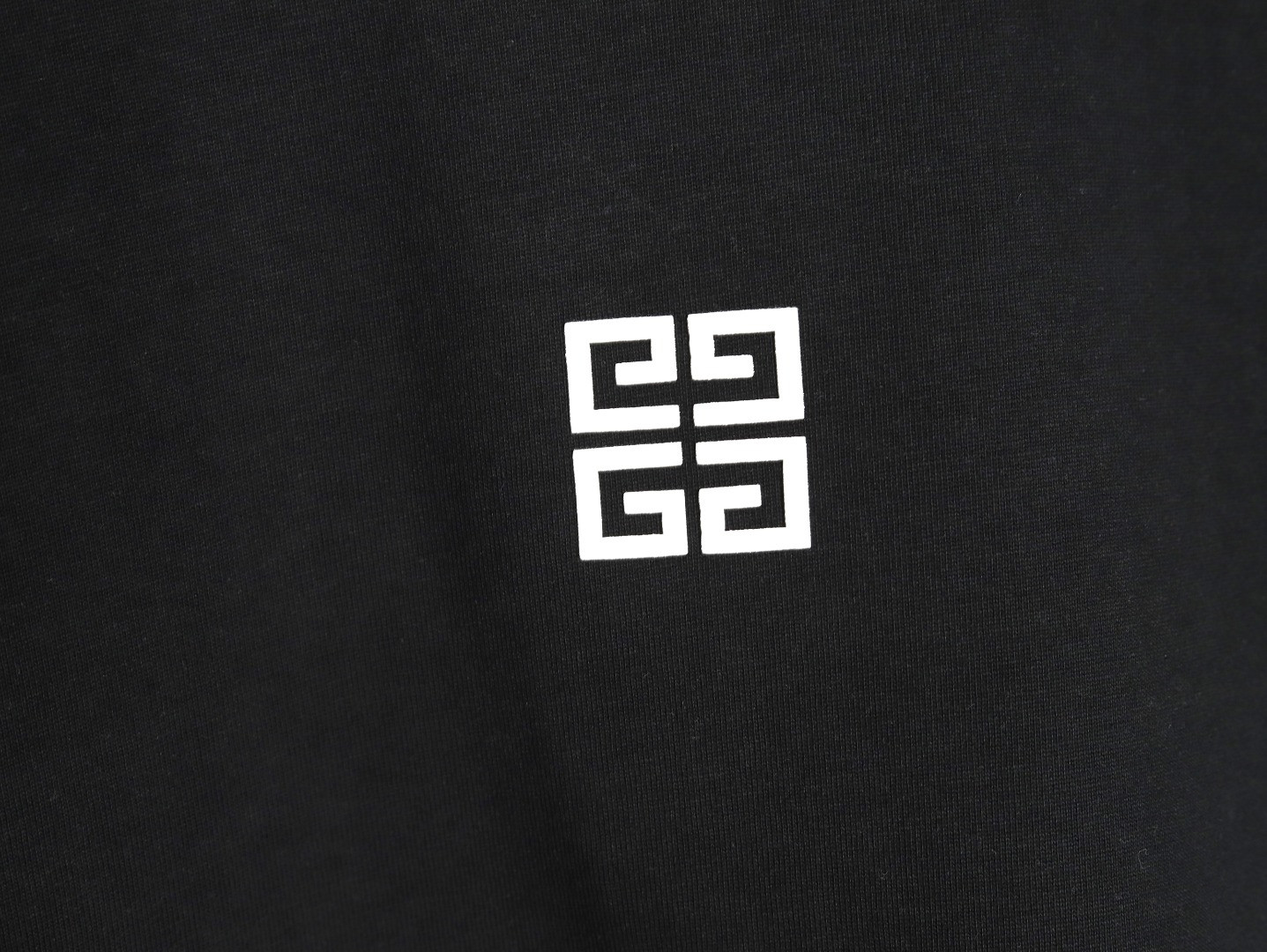Givenchy 25SS Short-sleeved T-shirt