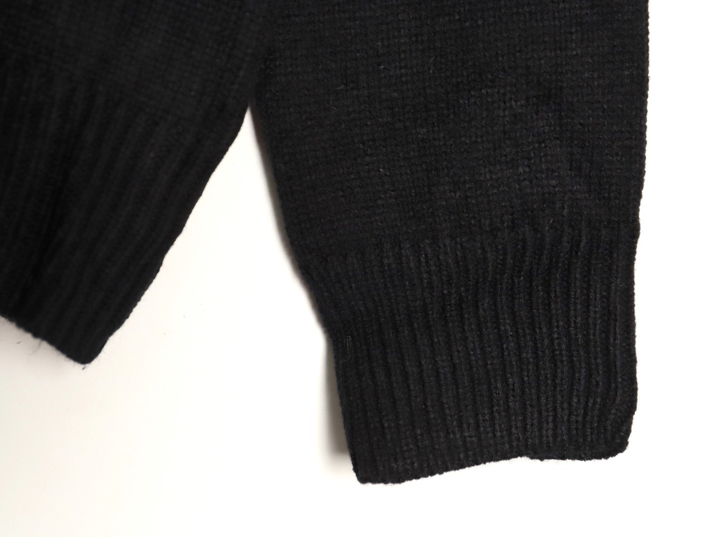 Ce**e 21fw sweaters