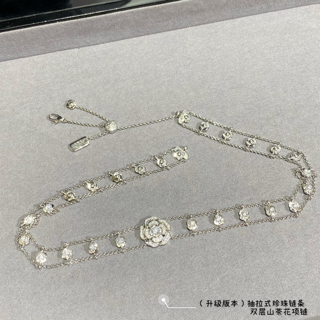 Ch*el double camellia necklace