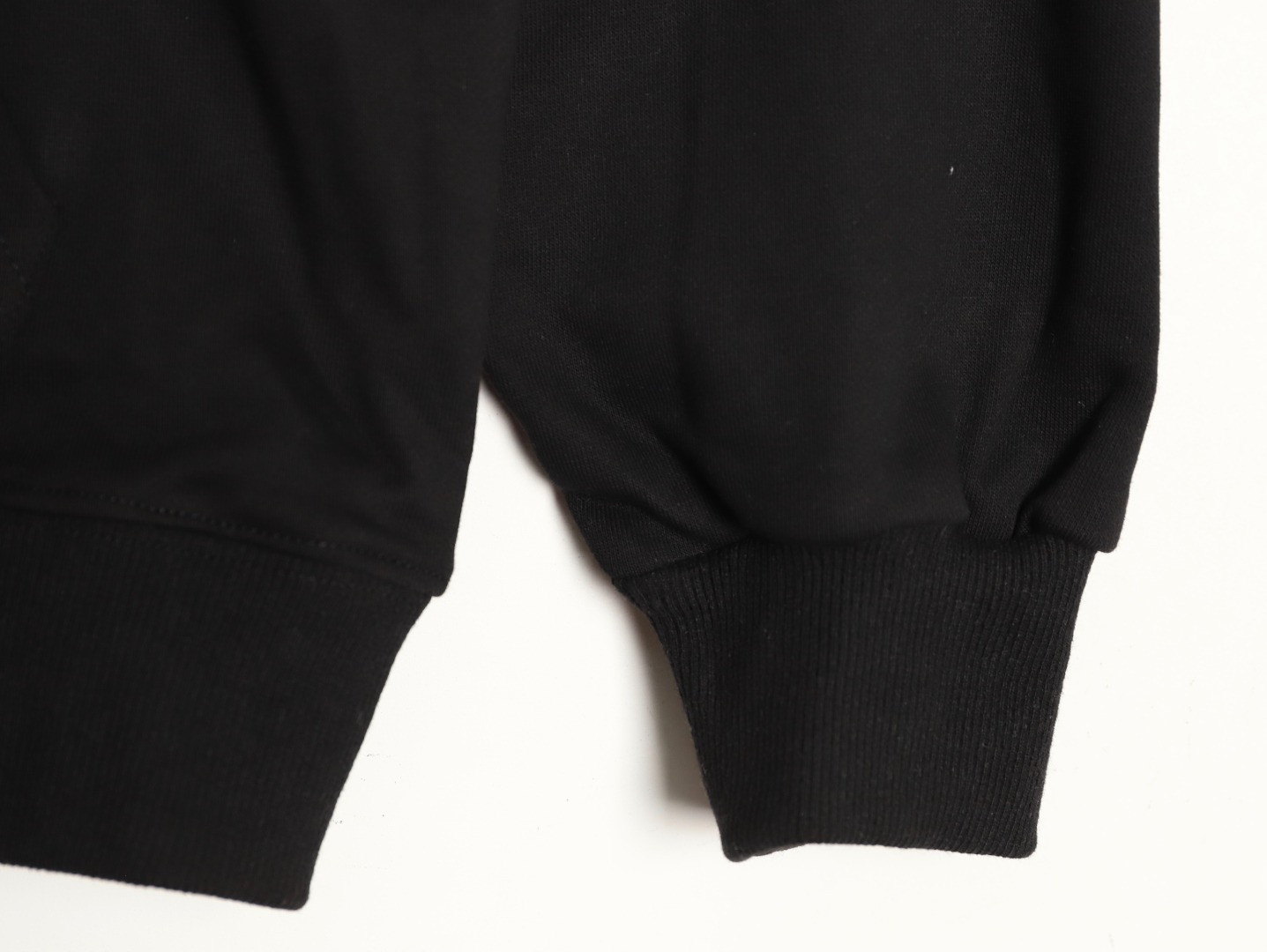 Ce**e hoodies suit