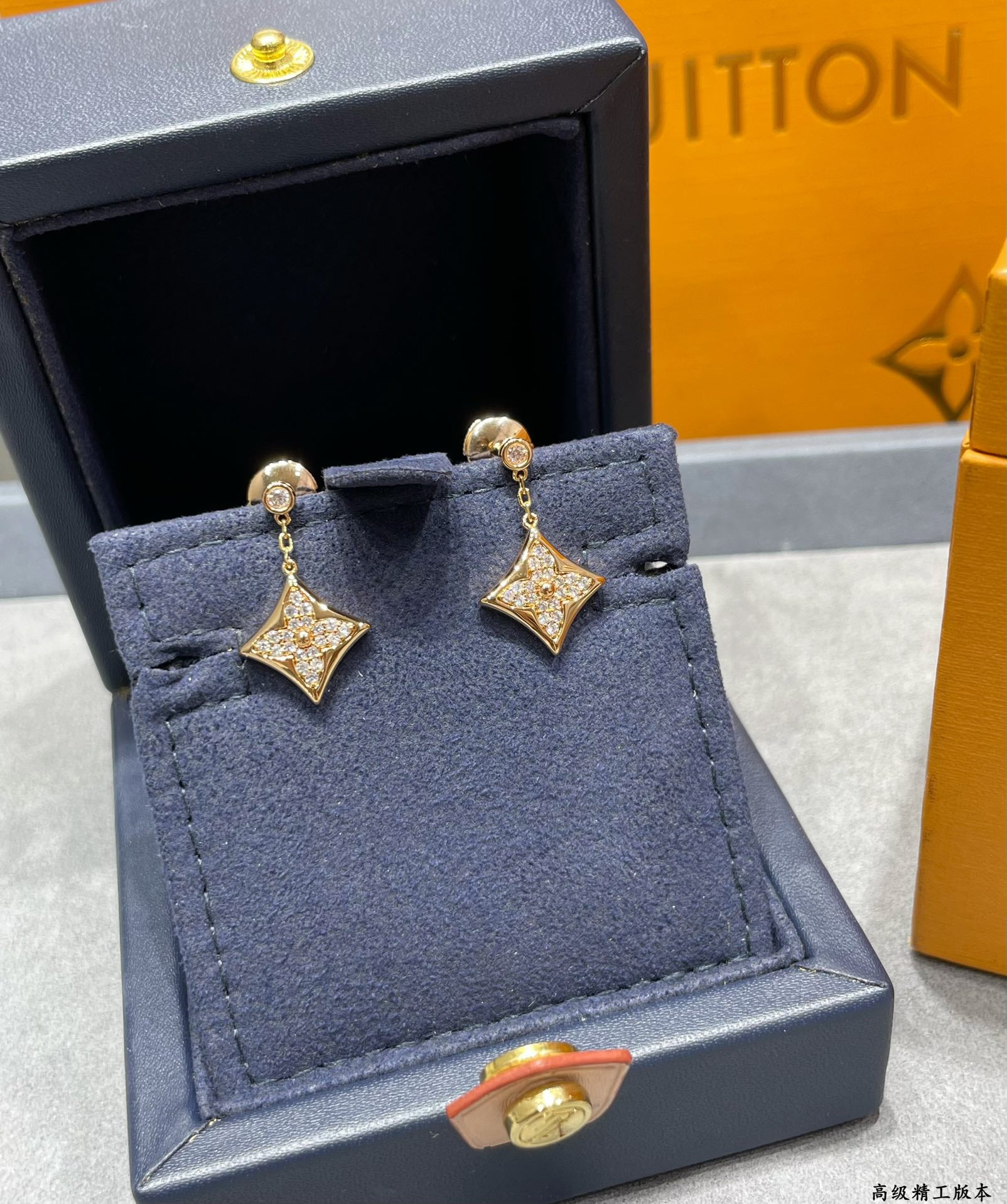 l0*is v*t0n square Di*m*nd earrings