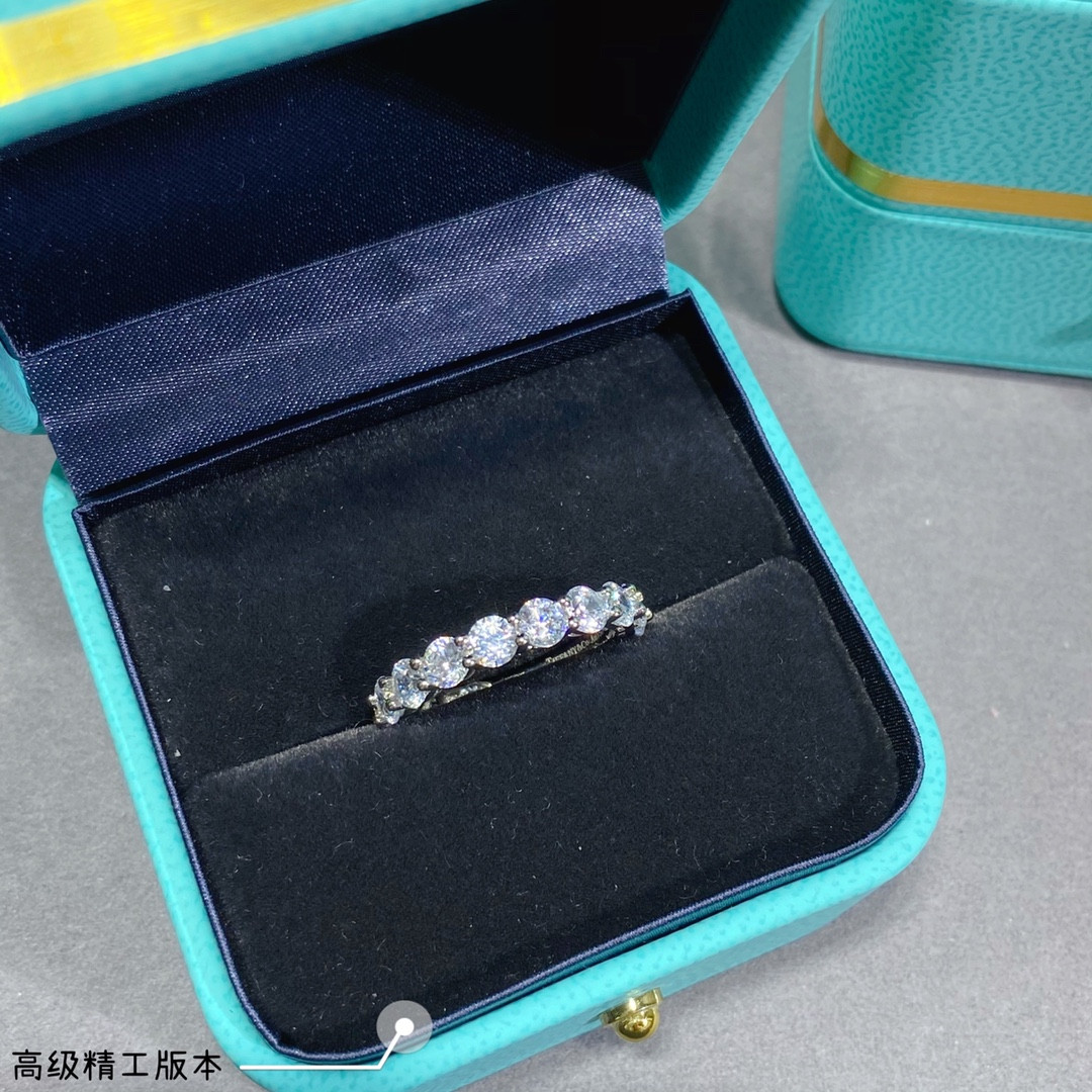 t*f*ny & co. wide Di*m*nd-eternity band ring ag925