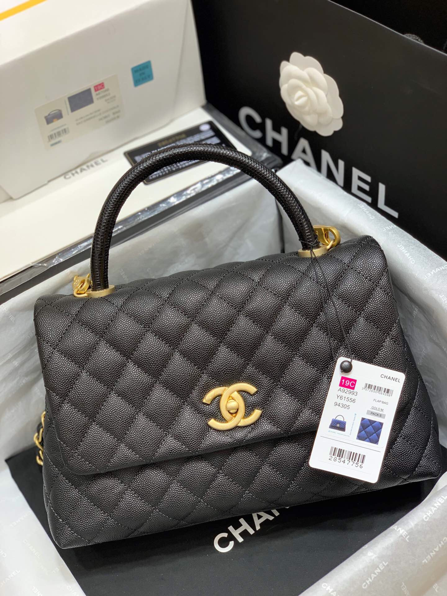 Ch*el coco handle bag medium 28cm