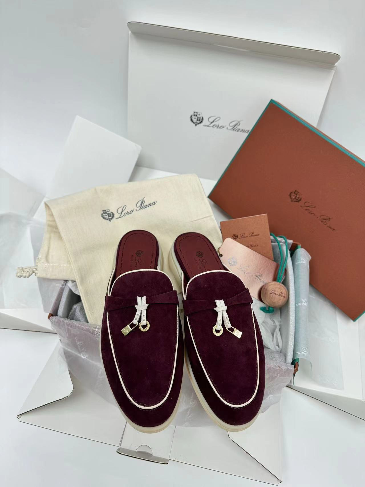 ua L**o p*ana  babouche charms walk moccasin slipper moccasin (customized, no return no exchange)