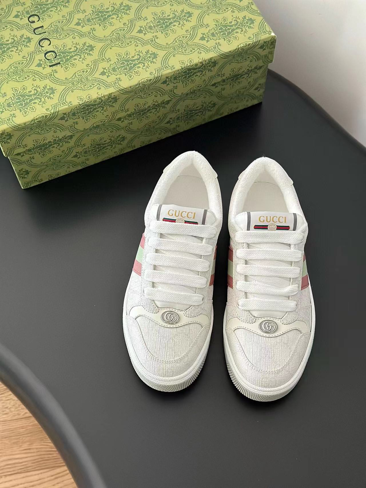 ua G*u*i screener sneaker