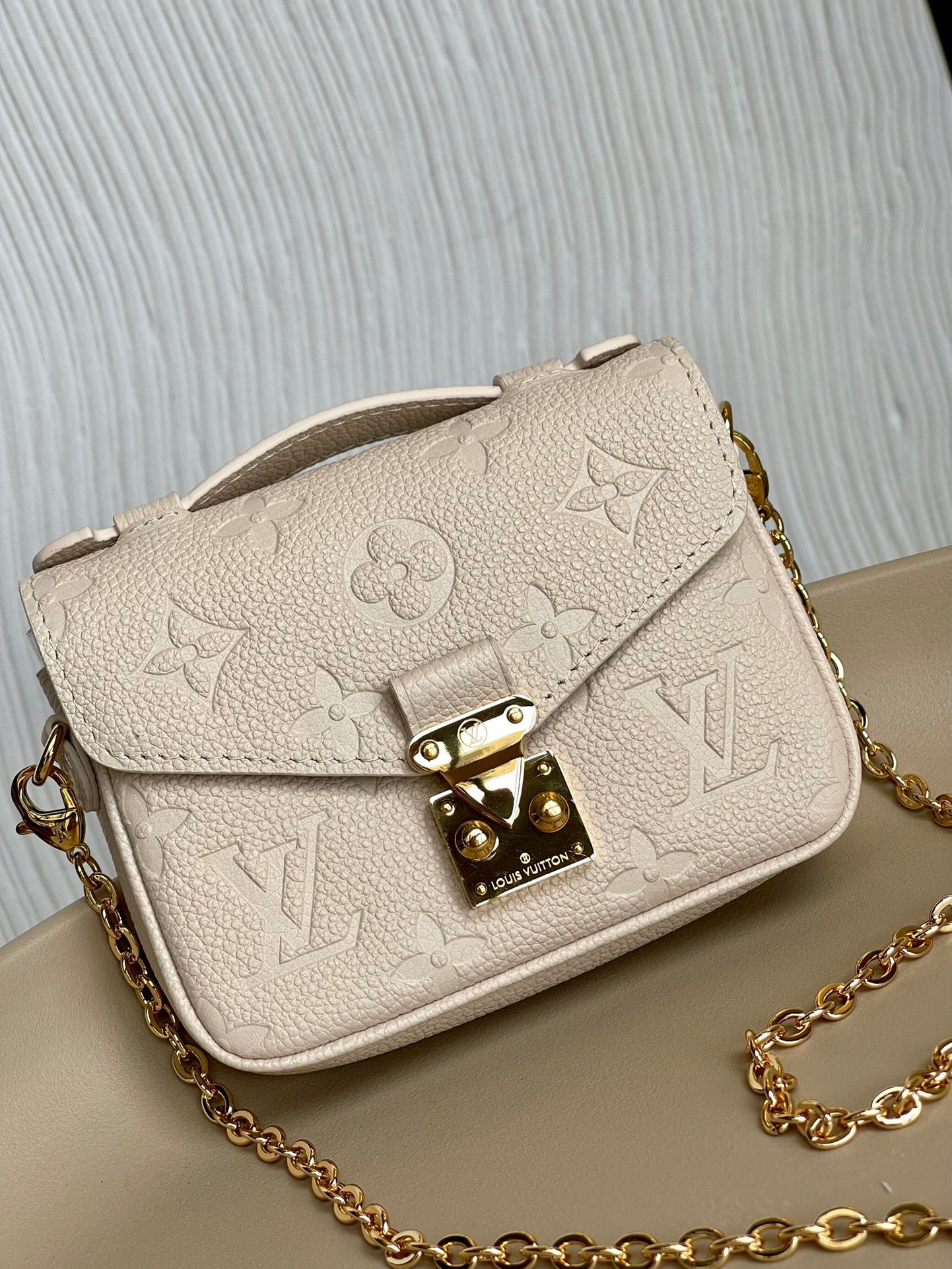 LV MICRO METIS M81390