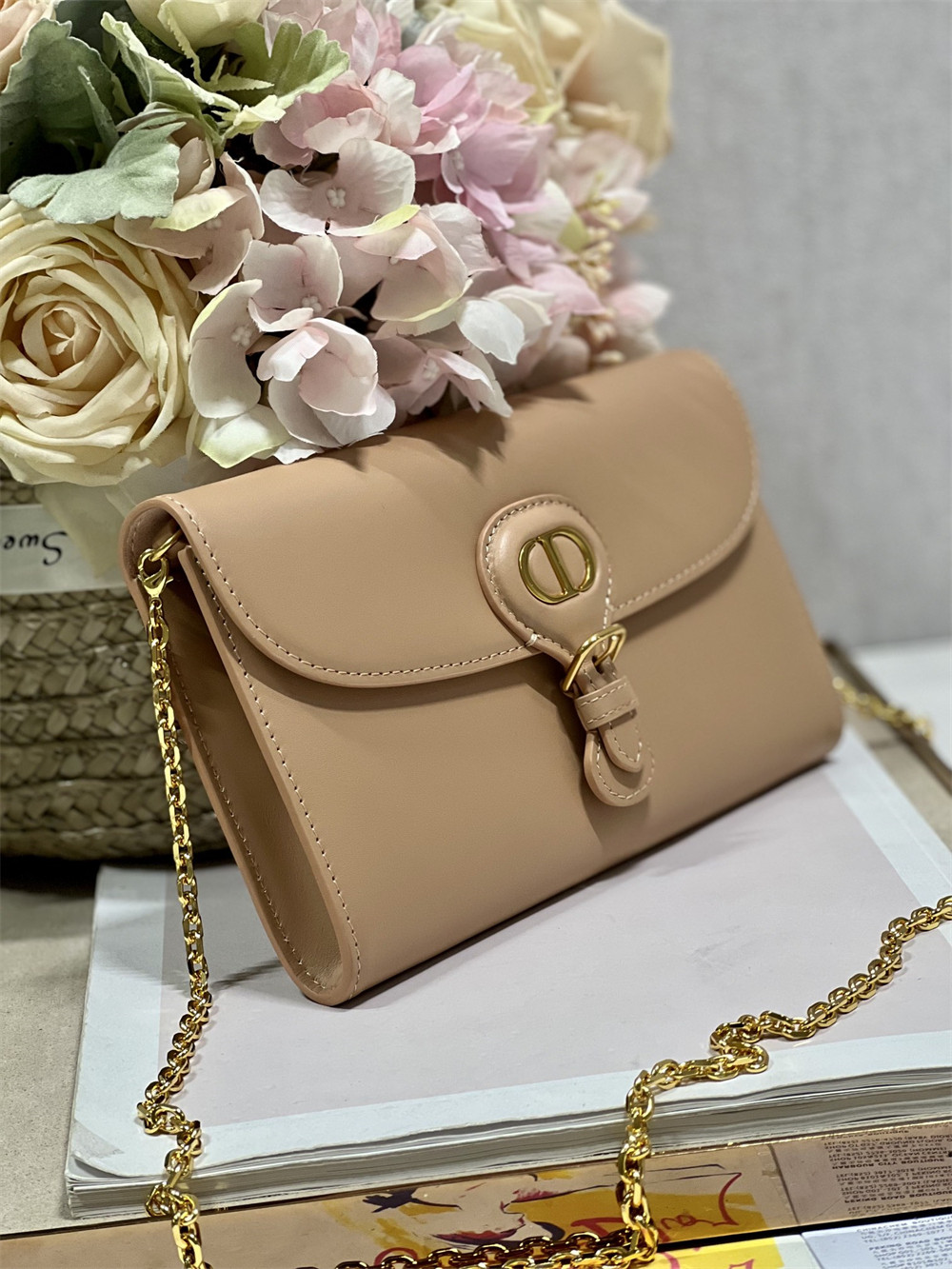 D*or bobby east-west pouch with chain latte smooth calfskin amber