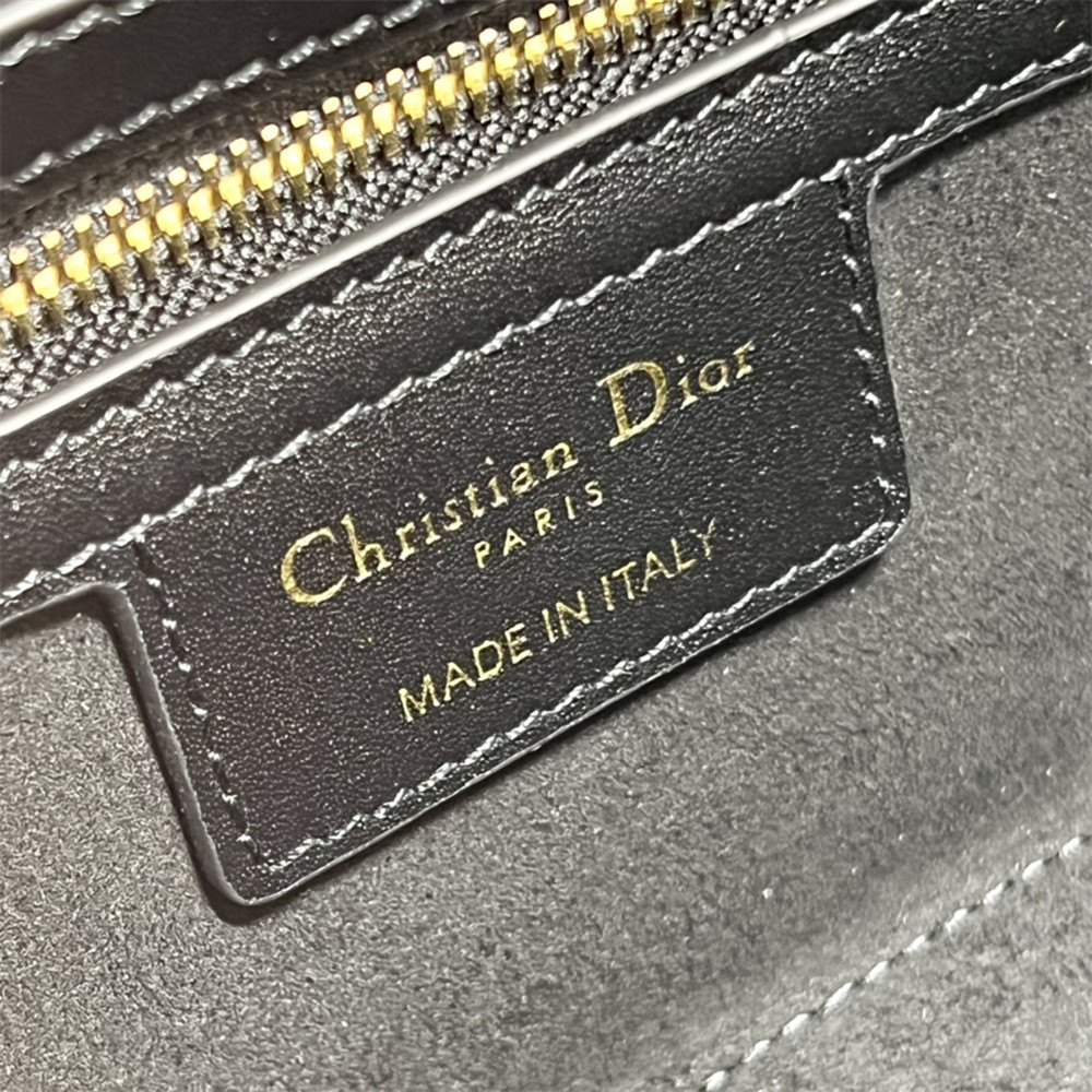 D*or 30 montaigne avenue black 22.5 x 12.5 x 6.5 cm