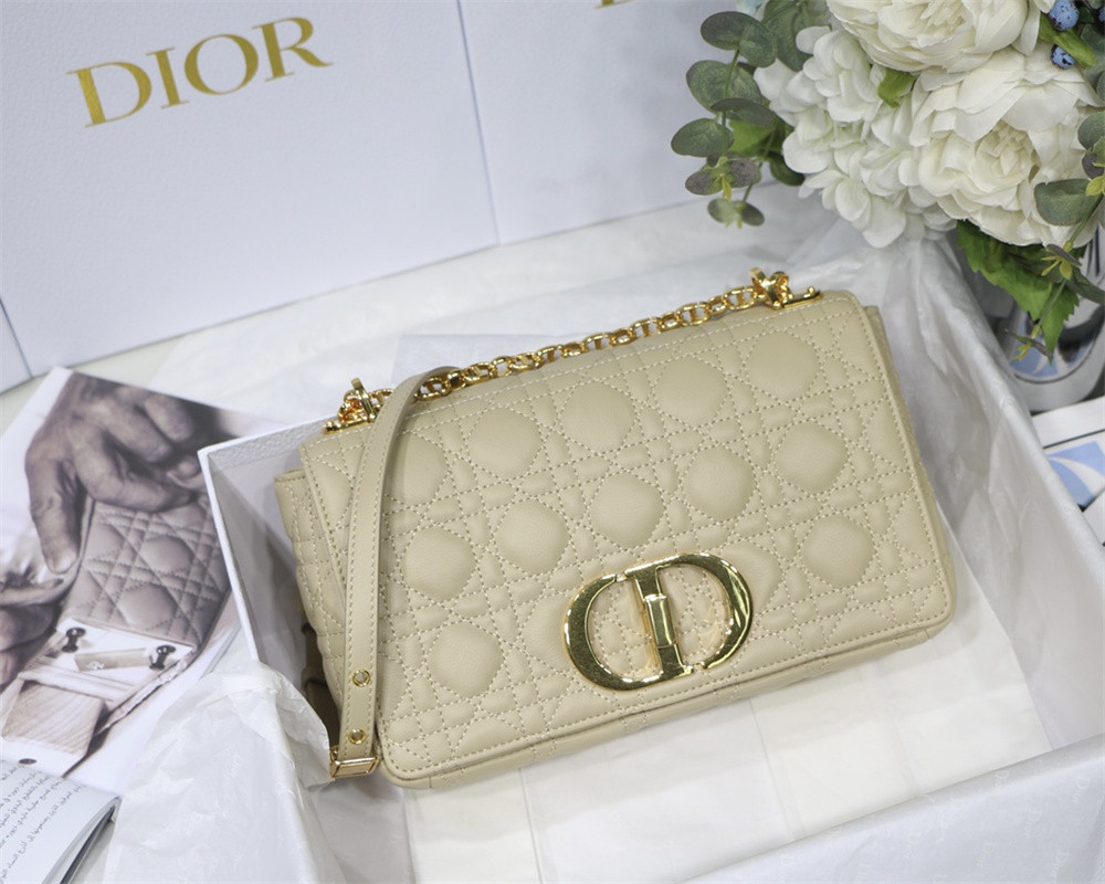 medium d*or caro bag beige S*pple cannage calfskin 25.5 x 15.5 x 8 cm