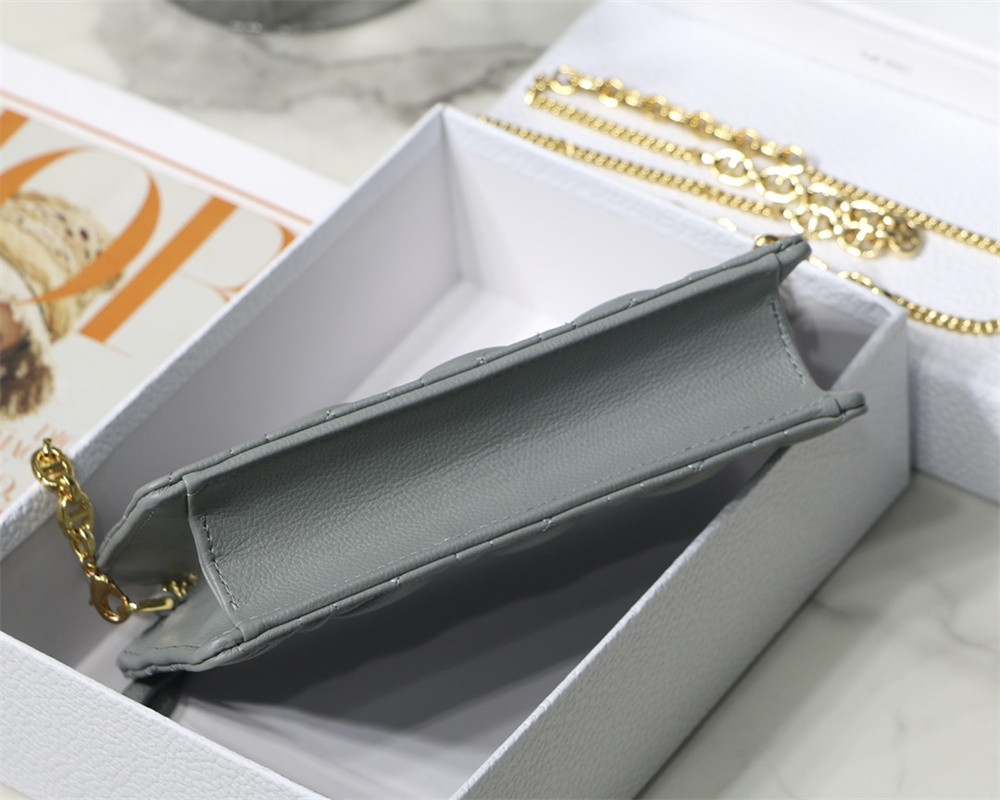 d*or caro zipped pouch with chain grey S*pple cannage calfskin 19 x 14 x 4.5 cm