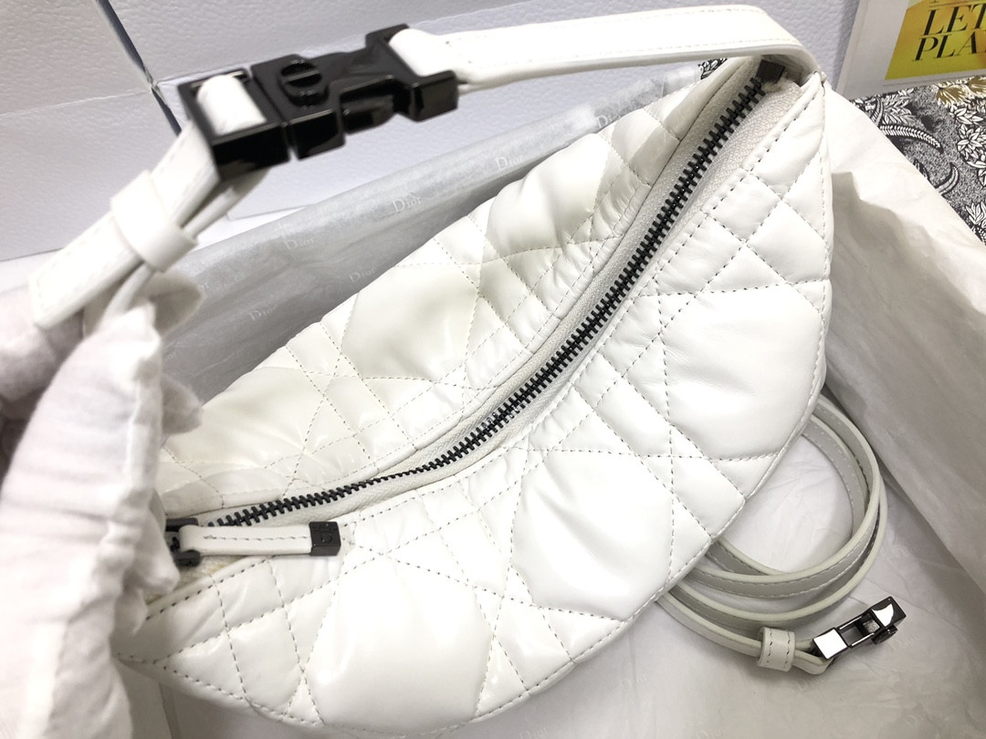 medium D*or travel nomad pouch