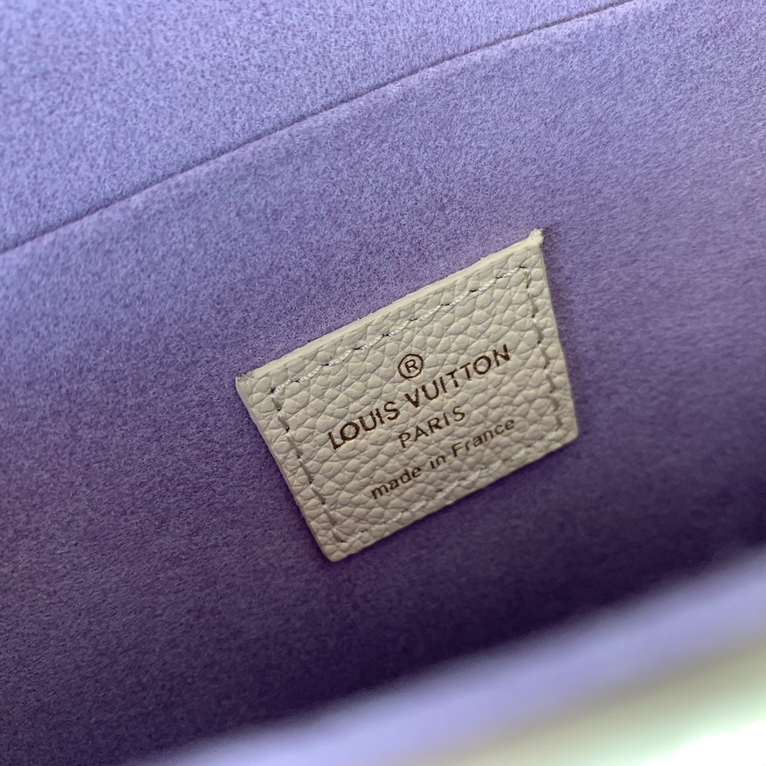 LV FÉLICIE POCHETTE M69977