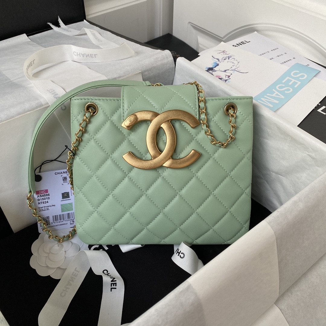 Ch*el baguette bag green 17.5×20×5cm