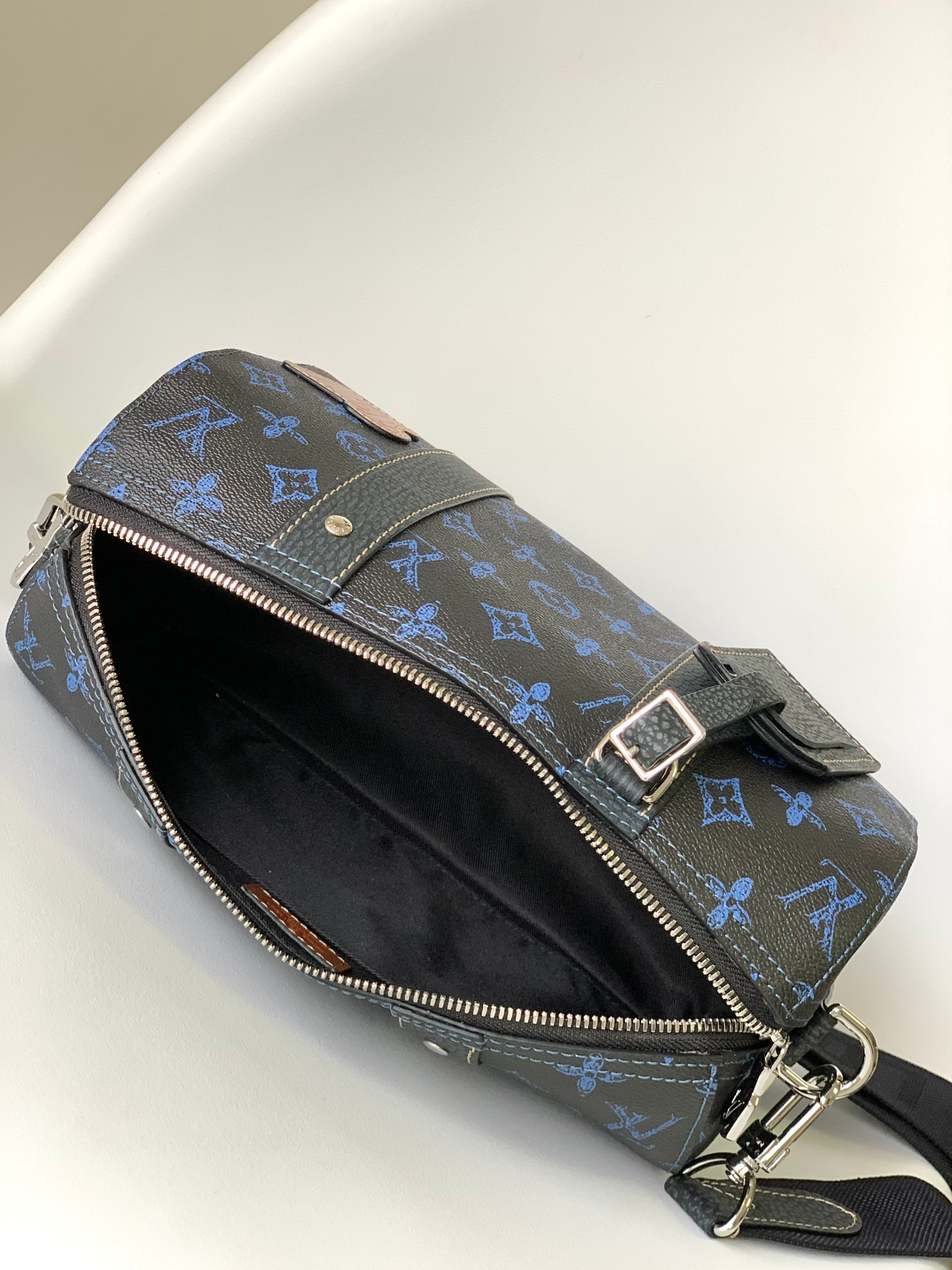 l0*is V*t0n keepall bandoulière 25 m46339 9.8 x 5.9 x 4.3 inches