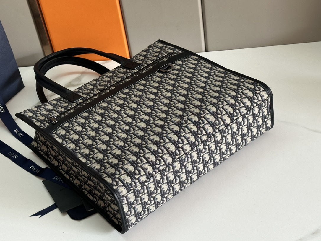 D*or safari tote bag blue D*or oblique jacquard and grained calfskin 15.5 x 14 x 4.5 inches