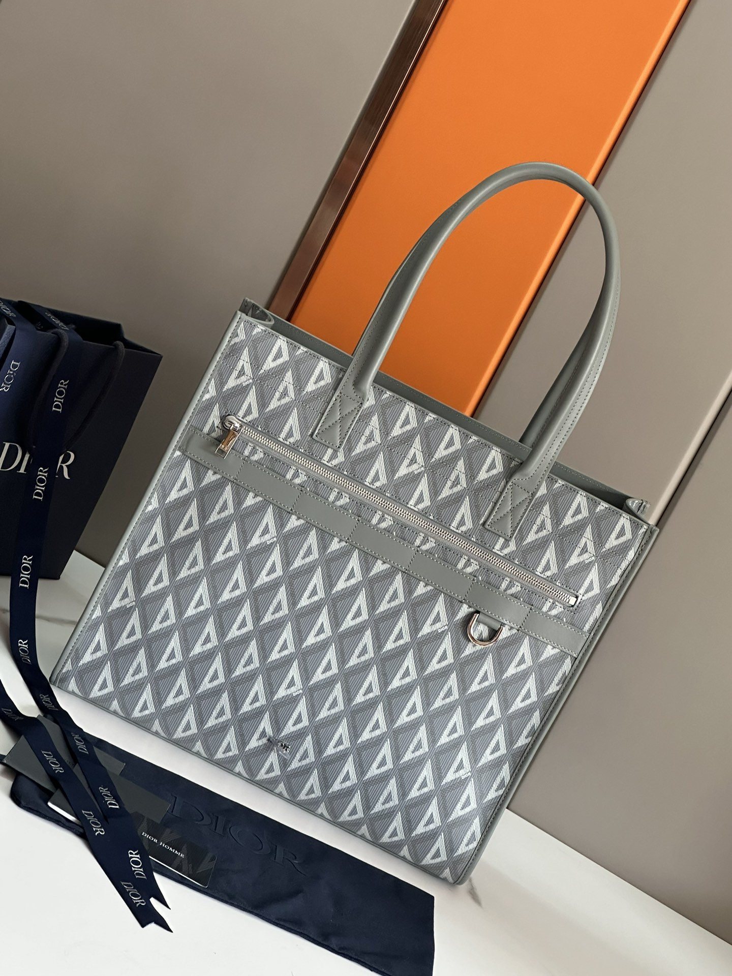 D*or safari tote bag gray in grained calfskin 15.5 x 14 x 4.5 inches