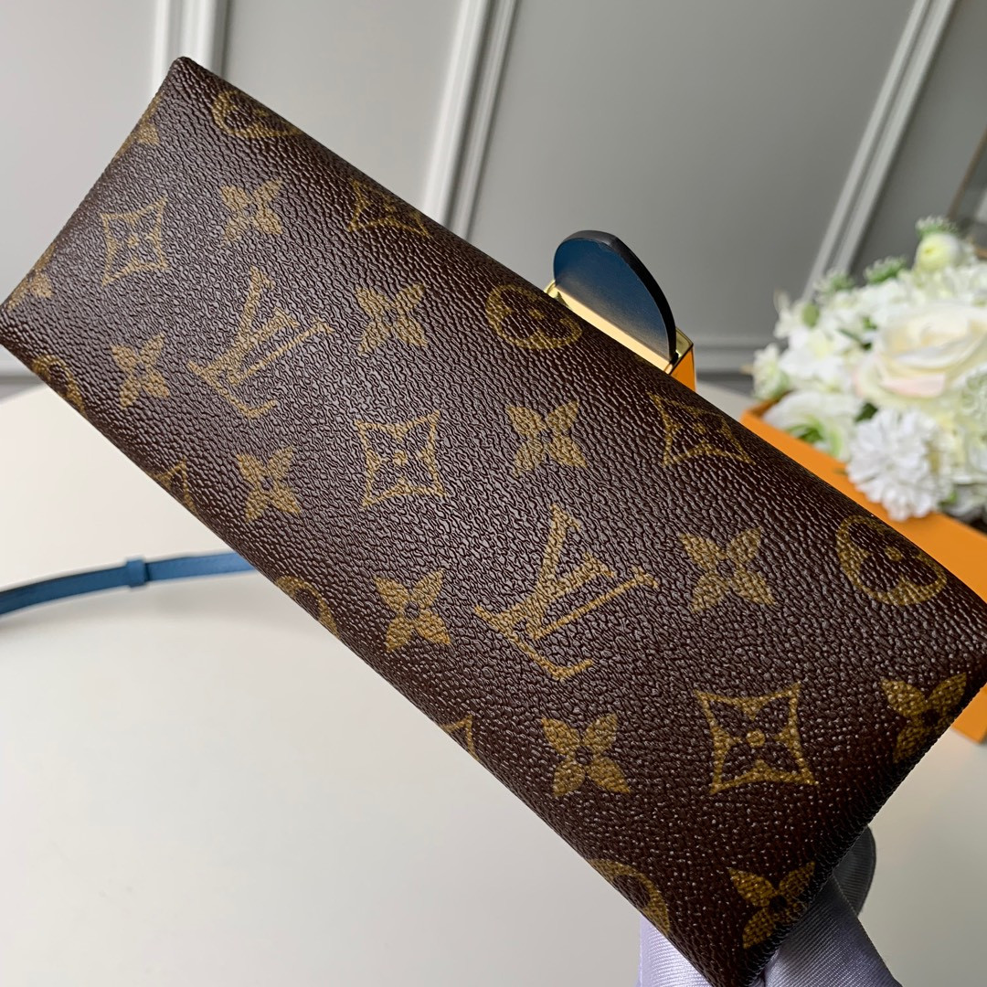 LV Locky BB M44321 7.9 x 6.3 x 3 inches