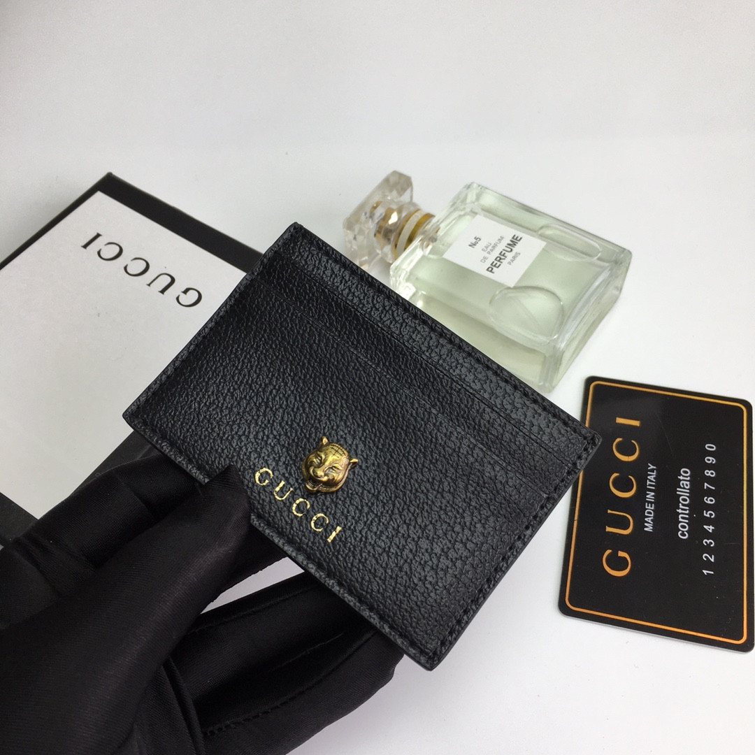 G*u*i gg  card case wallet