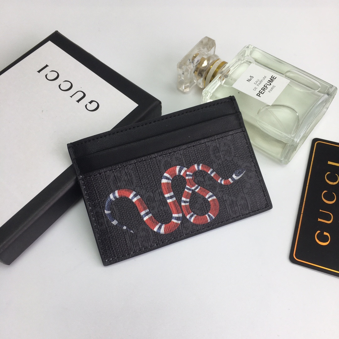 G*u*i gg card case wallet