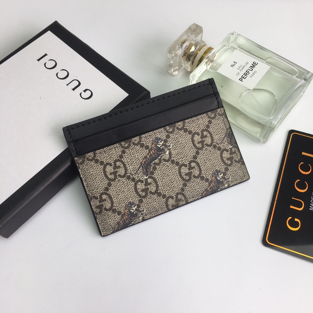 G*u*i gg card case wallet