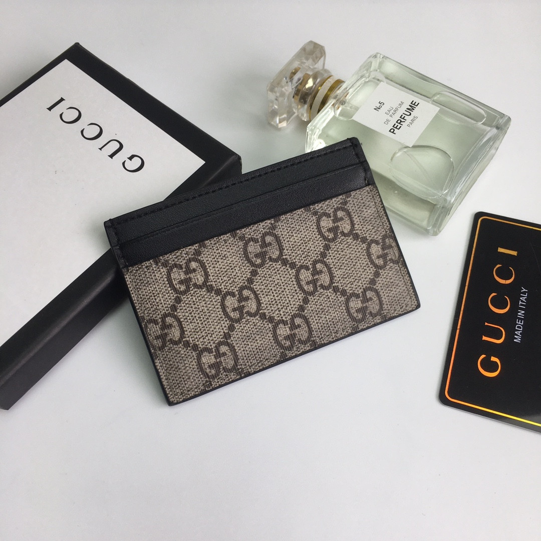 G*u*i gg card case wallet