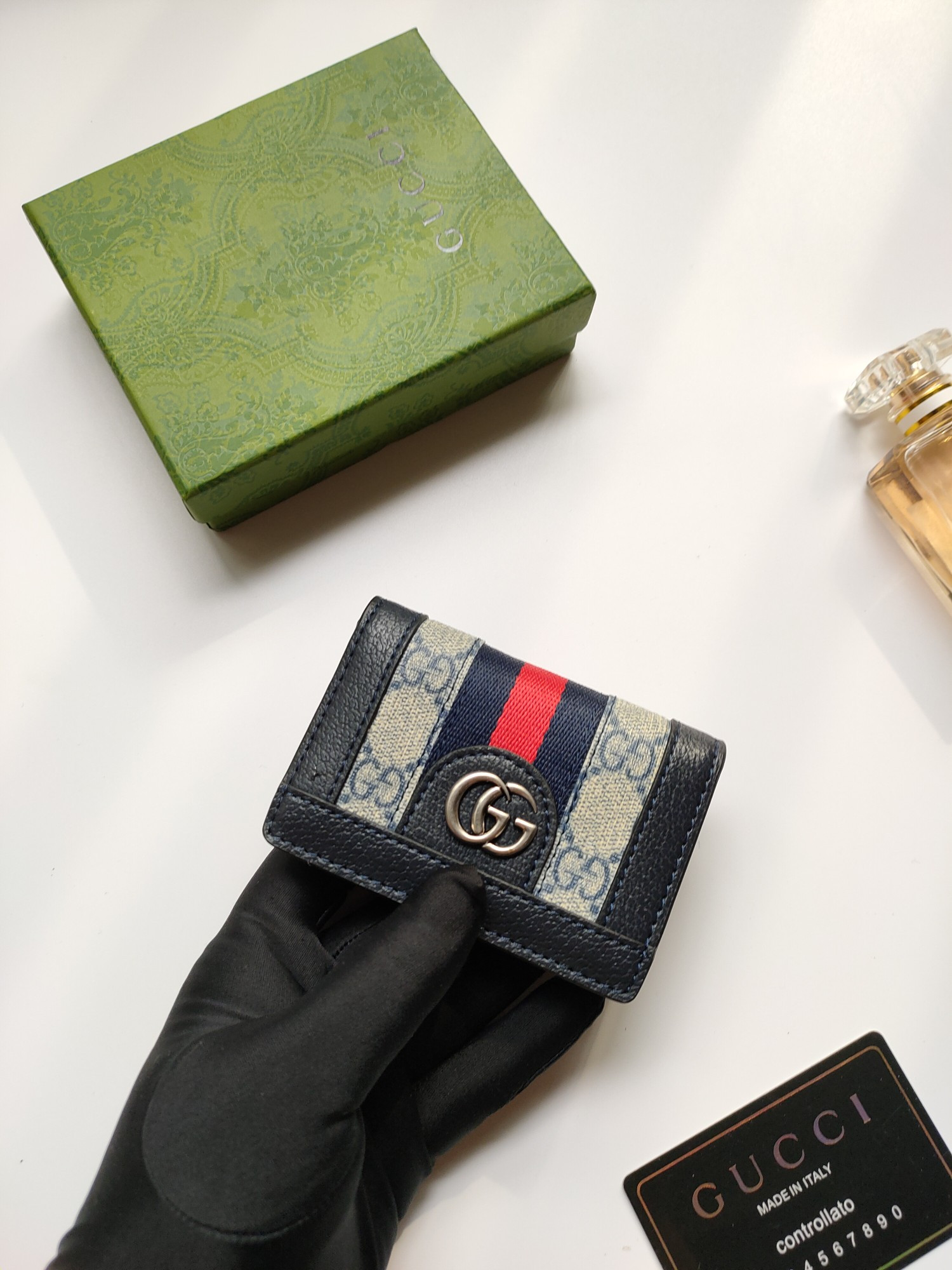 G*u*i gg card case wallet
