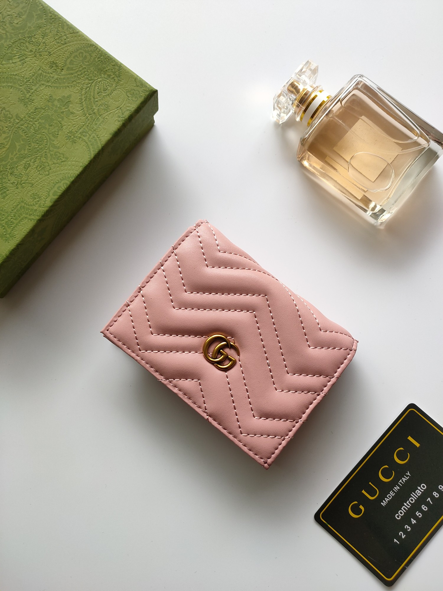 G*u*i gg card case wallet