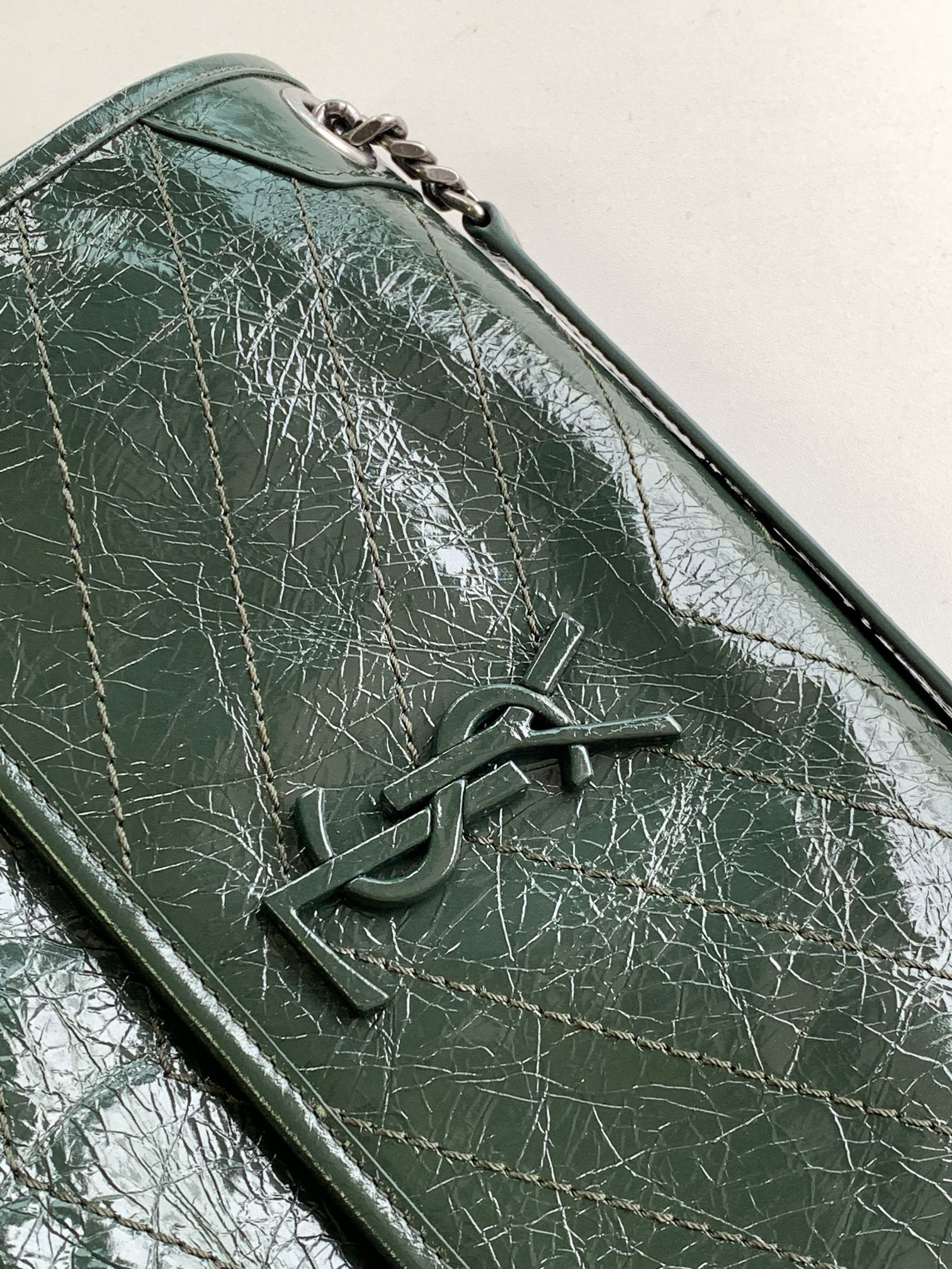Y*L niki medium in vintage leather dark green 11 x 7.8 x 3.3 inches