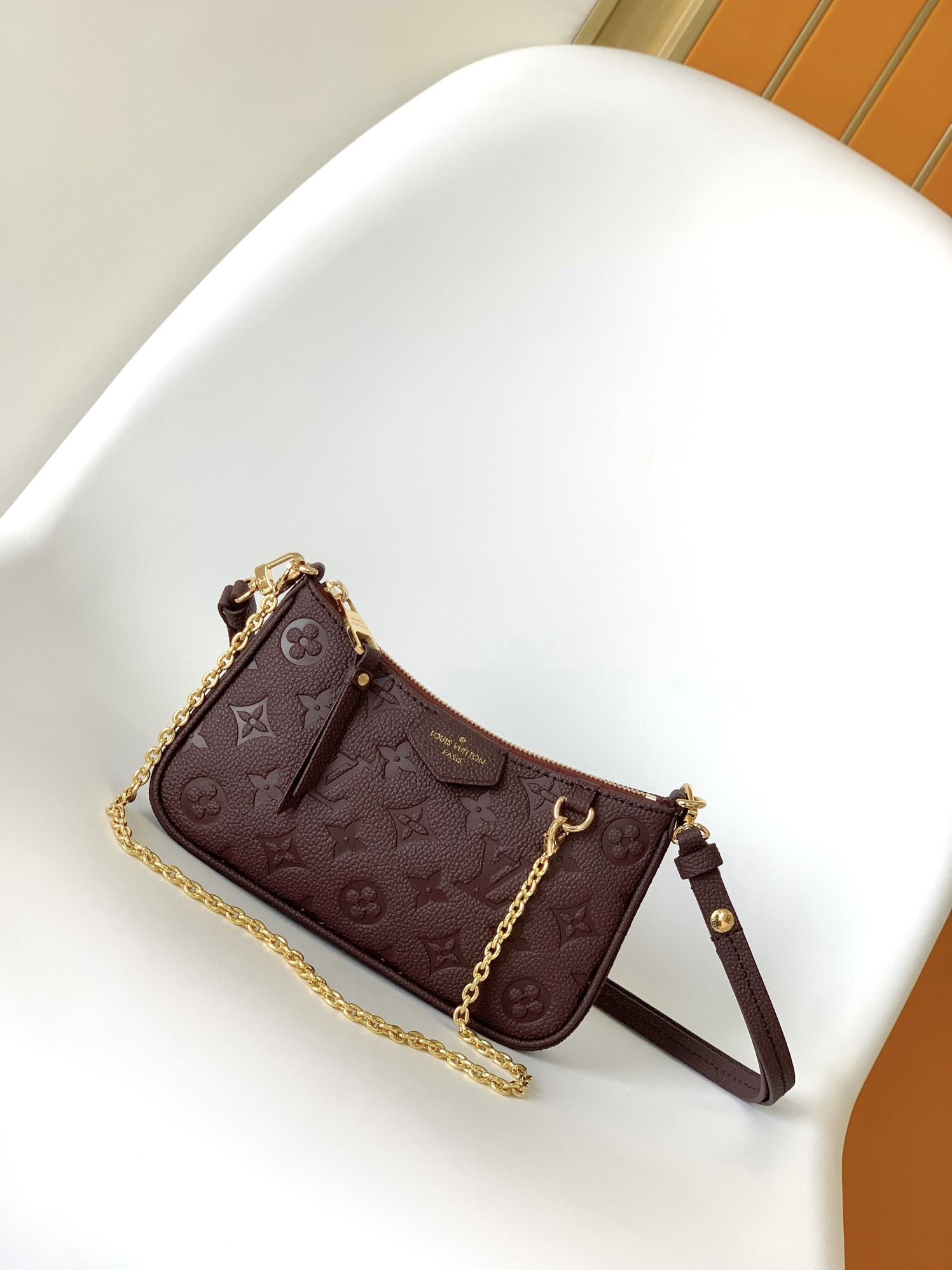 LV EASY POUCH ON STRAP M81862 7.5 x 4.5 x 1.2 inches