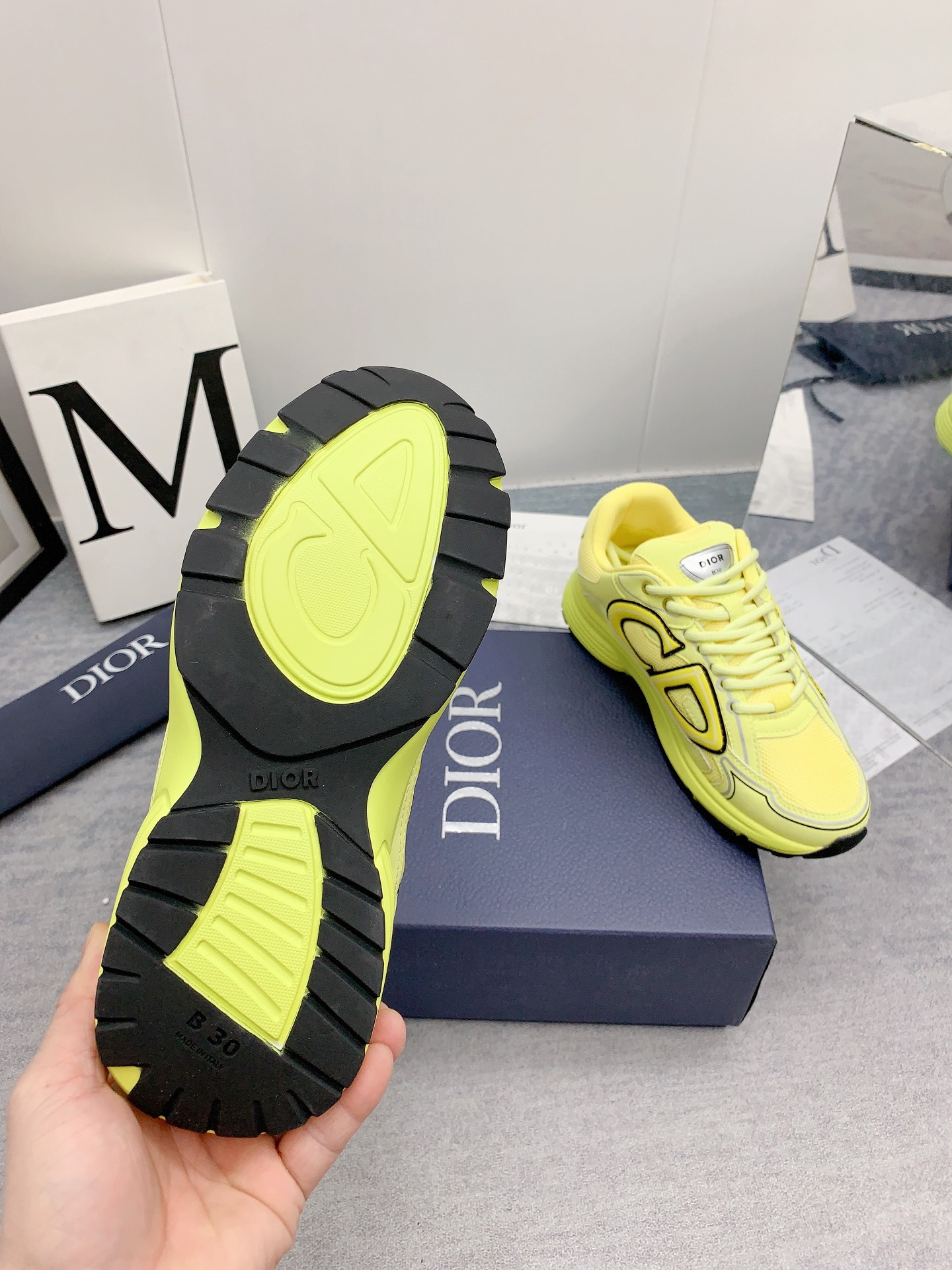 ua D*or b30 sneaker