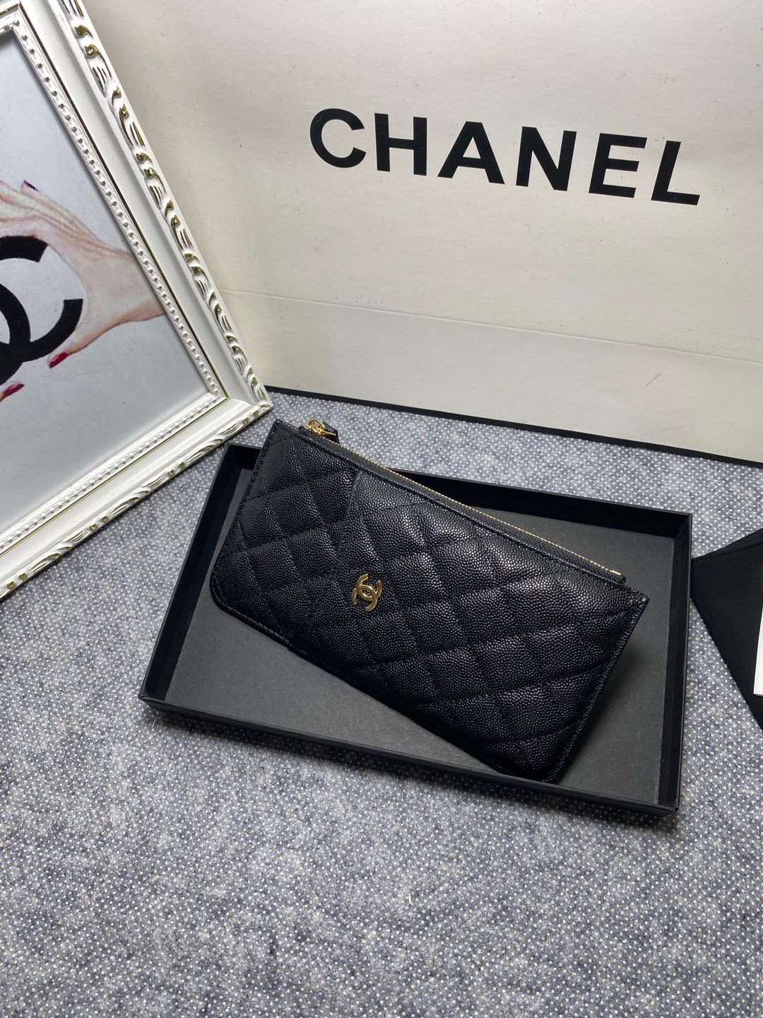 Ch*el long zipped wallet 19-11cm
