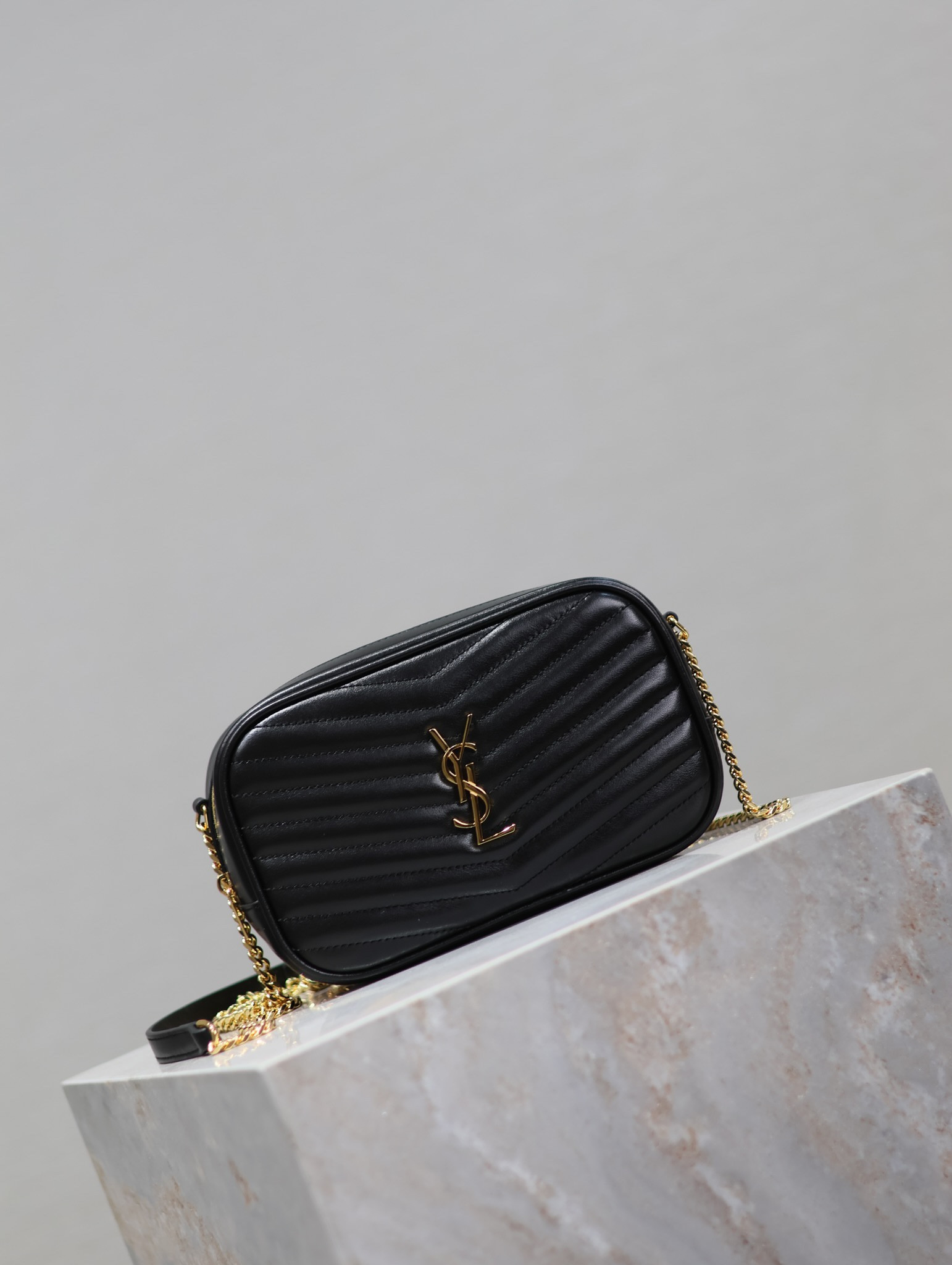 Y*L mini lou in quilted leather 7.5 x 4.1 x 2 inches