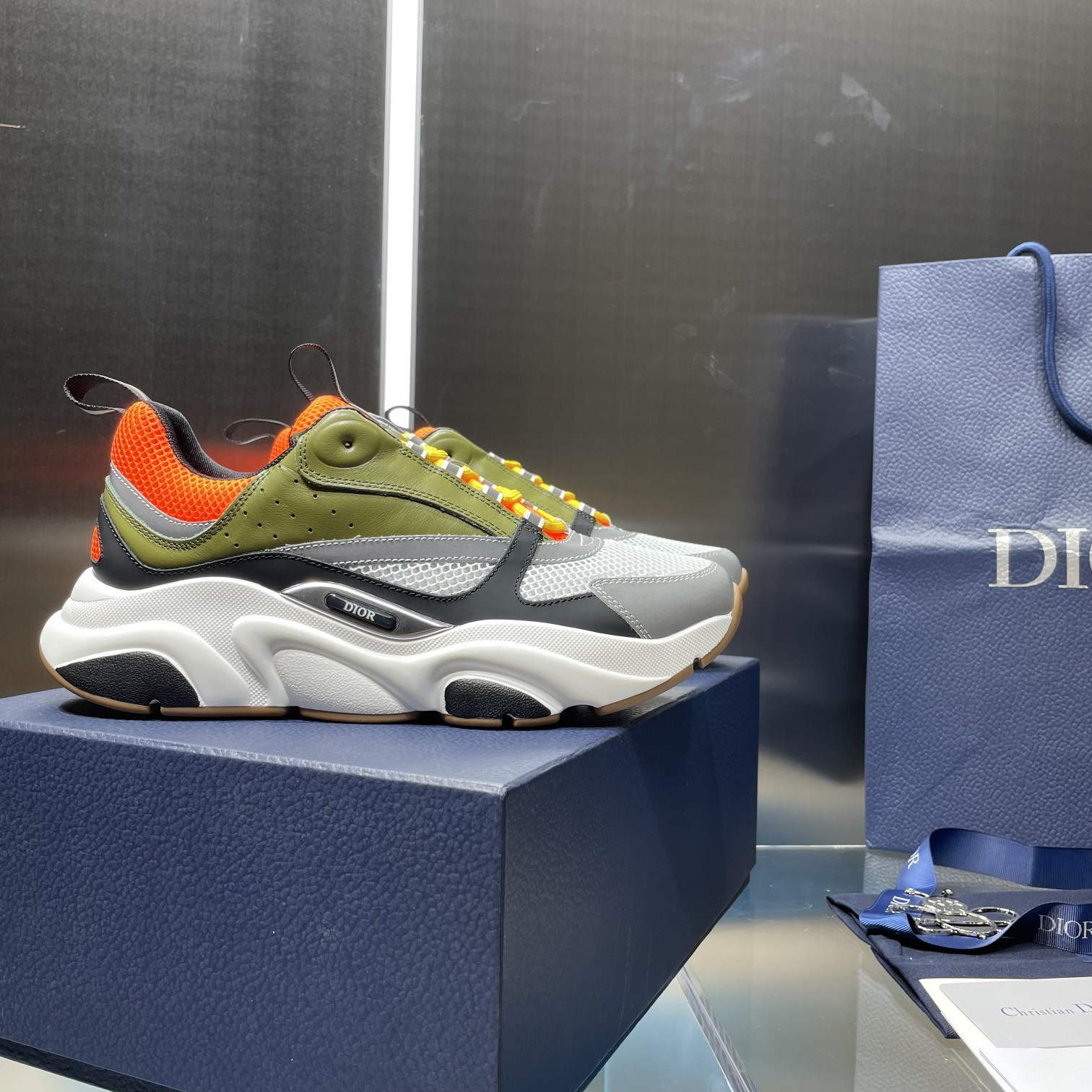 ua D*or b22 green sneaker