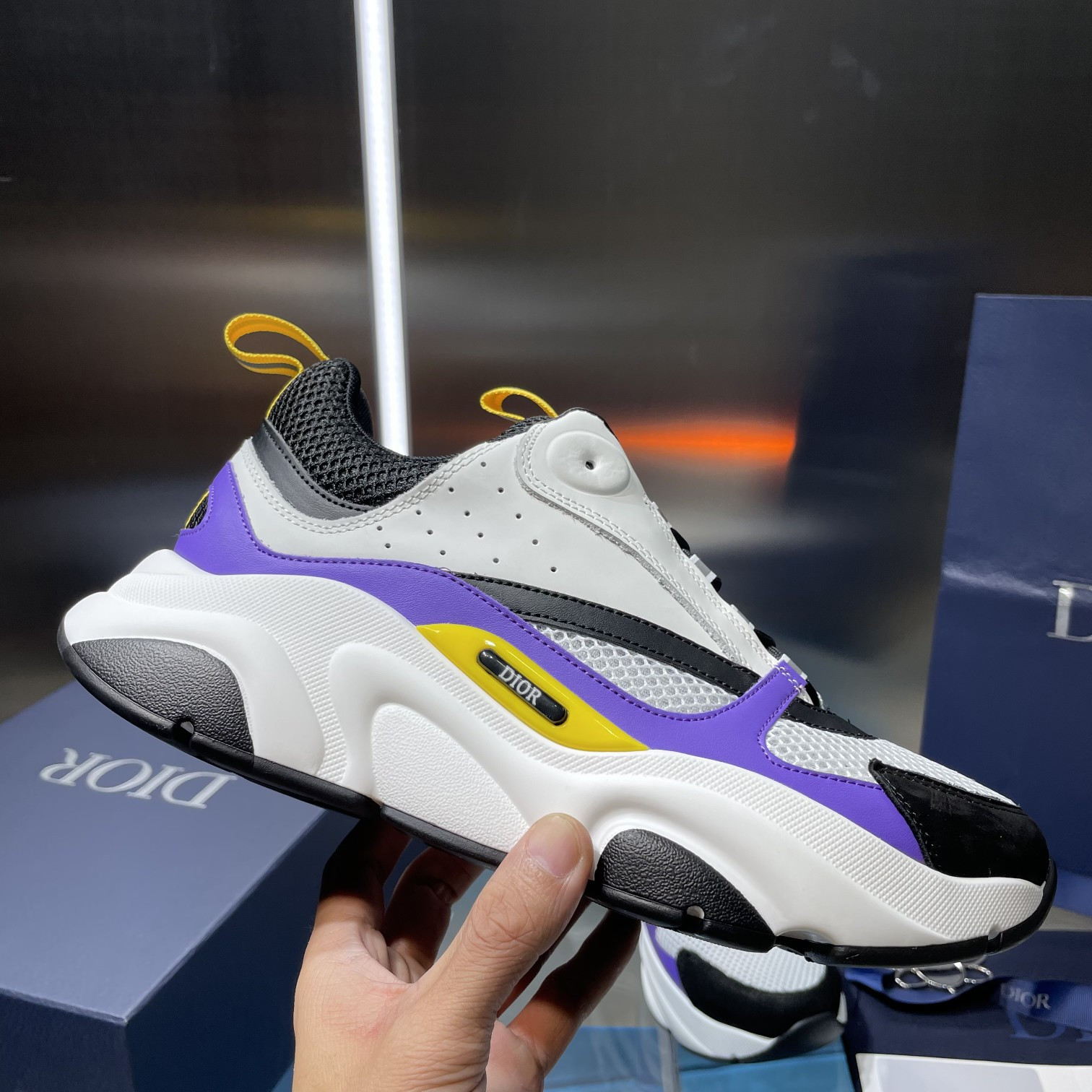 ua D*or b22 white sneaker